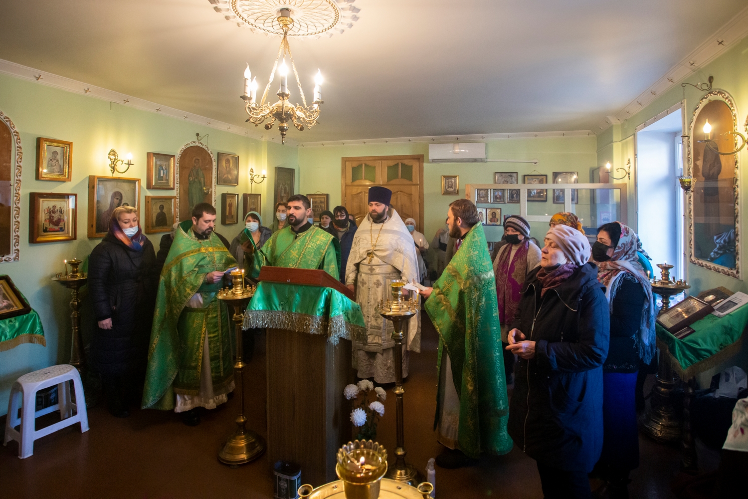 15 января - престольный праздник в храме преподобного Серафима Саровского г. Сумгаита