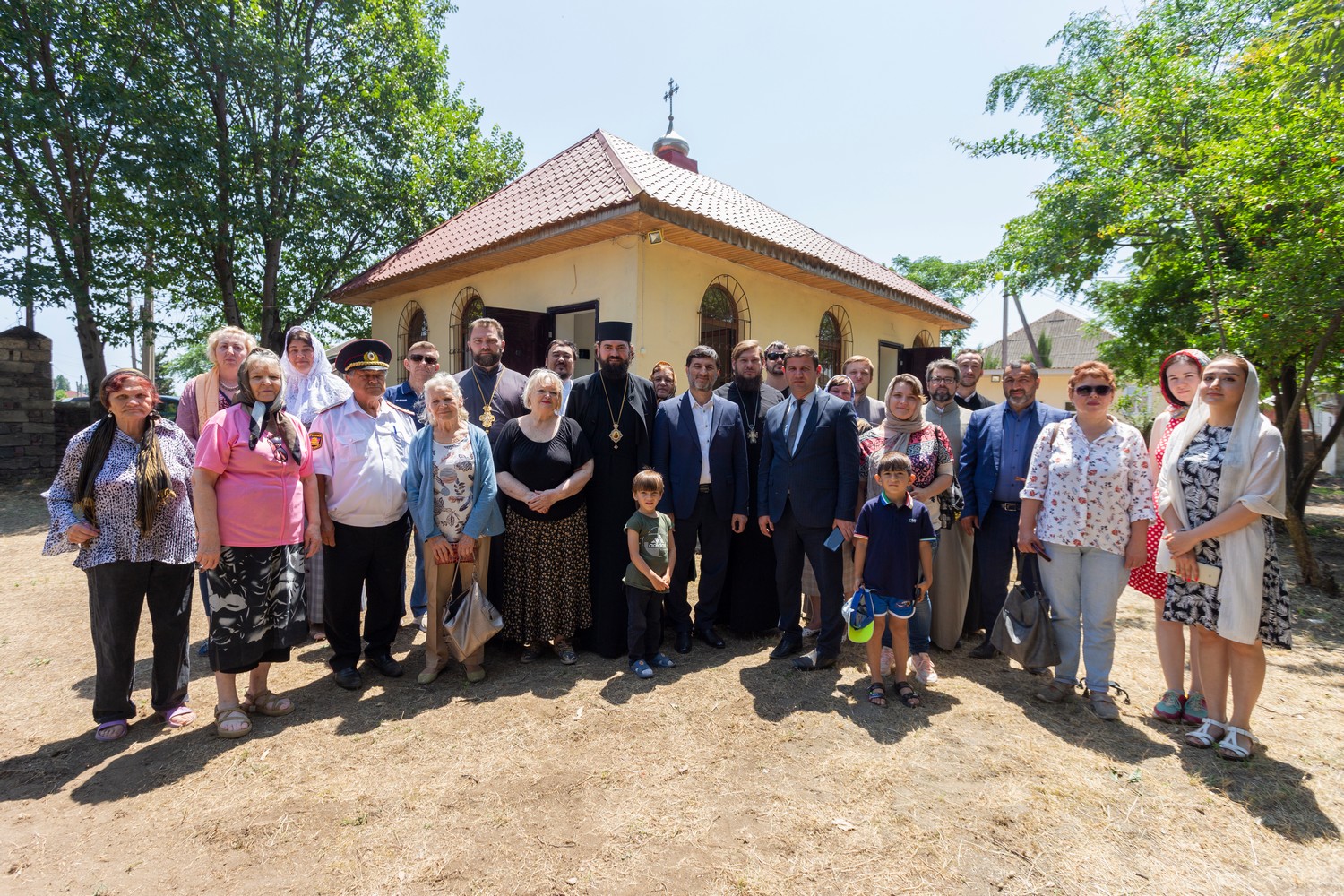 В храме Покрова Пресвятой Богородицы г. Ленкорань была совершена первая в истории прихода Божественная литургия