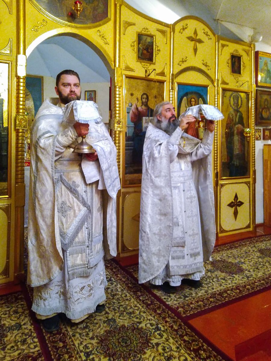 Святочное богослужение в храме Николая Чудотворца г. Хачмаза