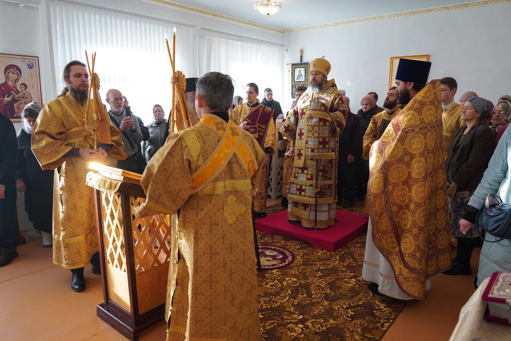 Епископ Варфоломей совершил всенощное бдение в Свято-Троицком кафедральном соборе г. Балаково