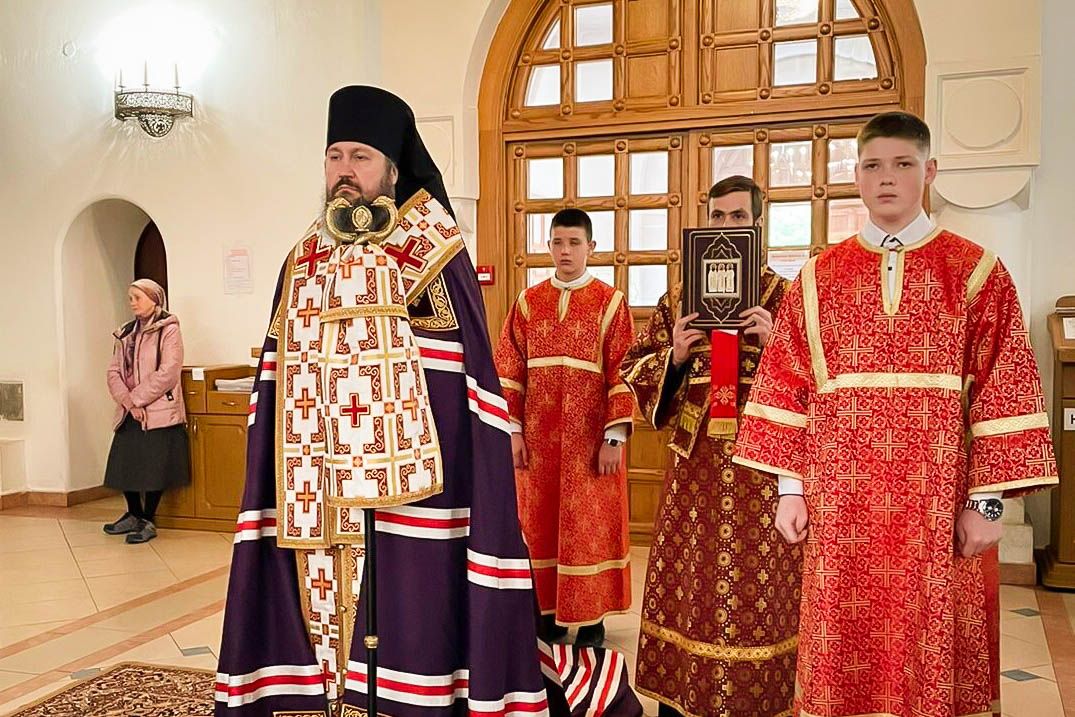 Всенощное бдение в Свято-Троицком кафедральном соборе г. Балаково