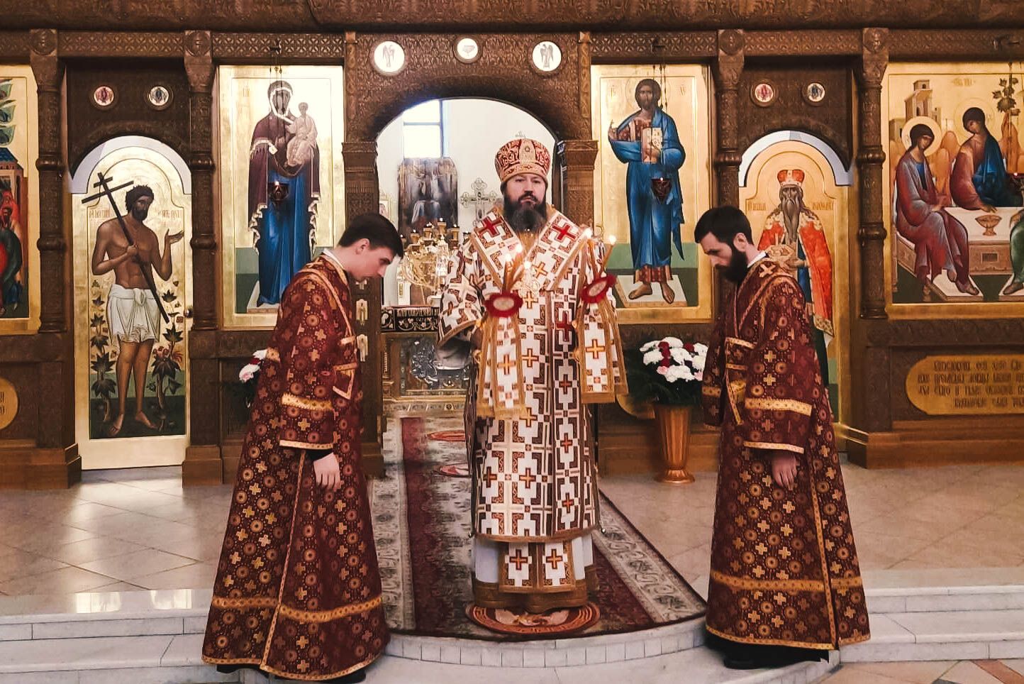 Епископ Балаковский и Николаевский Варфоломей совершил всенощное бдение в Свято-Троицком кафедральном соборе г. Балаково