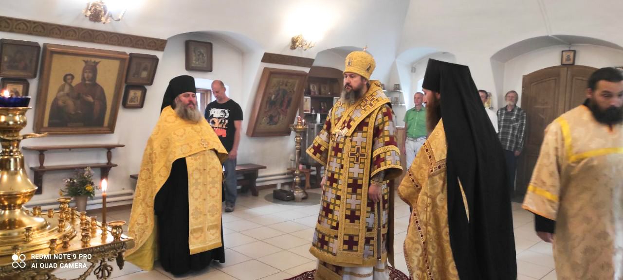 Епископ Варфоломей совершил всенощное бдение в Иргизском Воскресенском мужском монастыре с. Криволучье