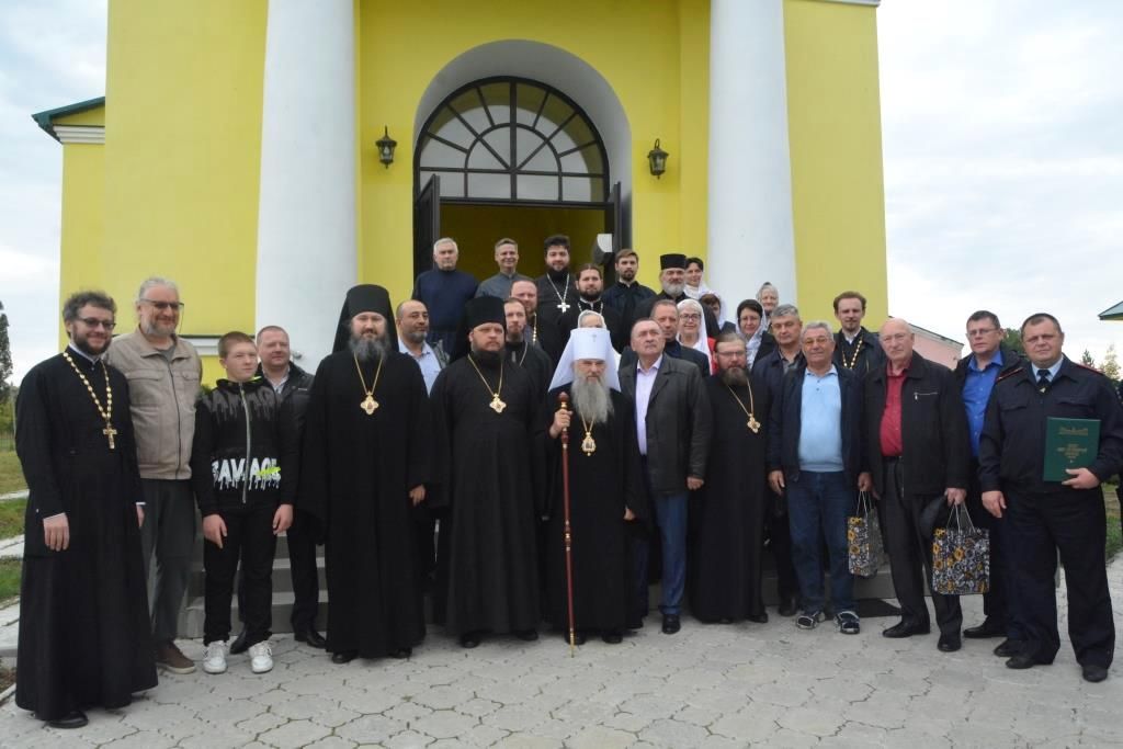 Епископ Варфоломей принял участие в соборной архиерейской Литургии в храме великомученицы Параскевы с. Малиновка Ртищевского района