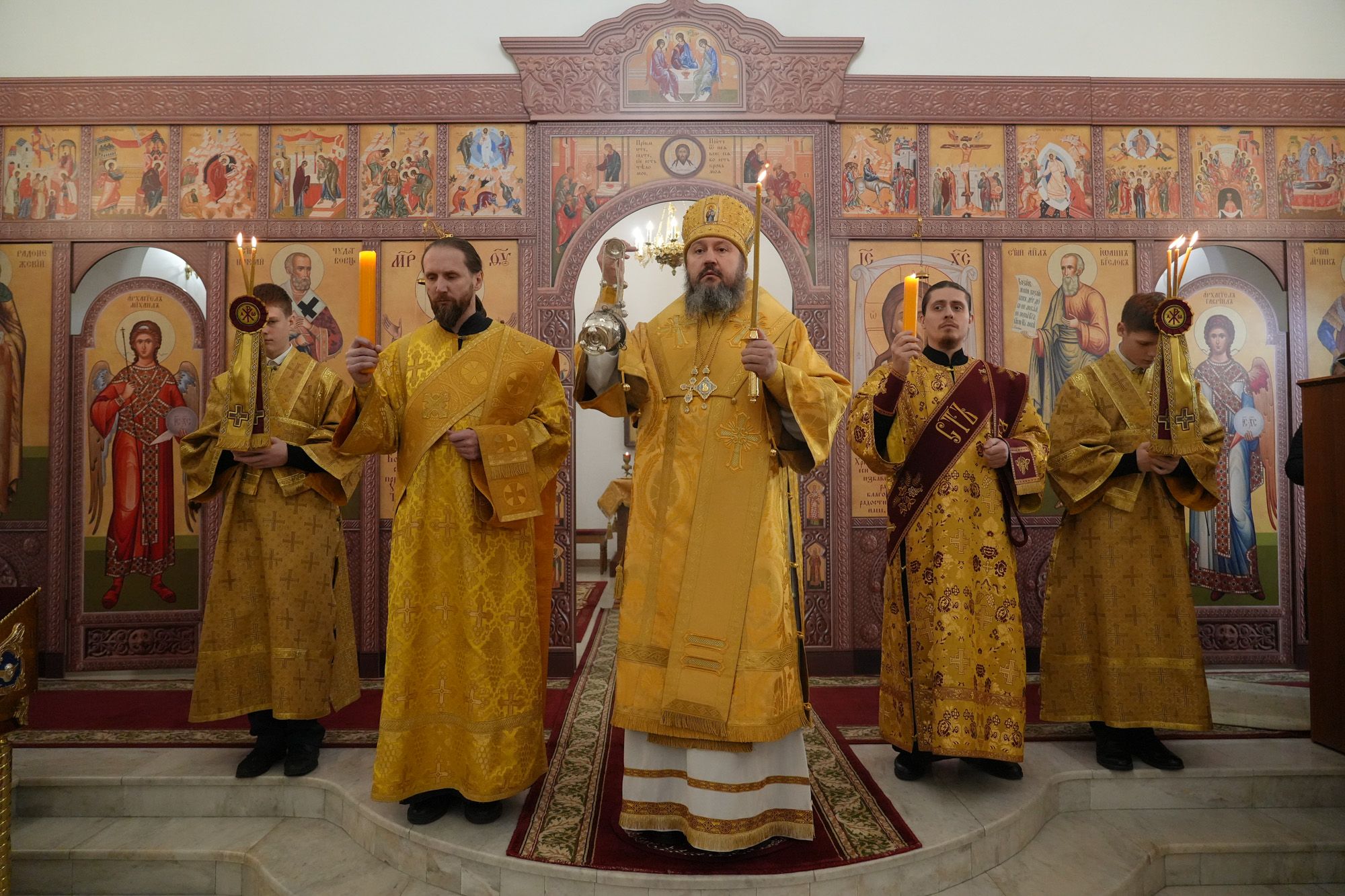 Епископ Варфоломей совершил всенощное бдение в храме апостола и евангелиста Иоанна Богослова г. Балаково