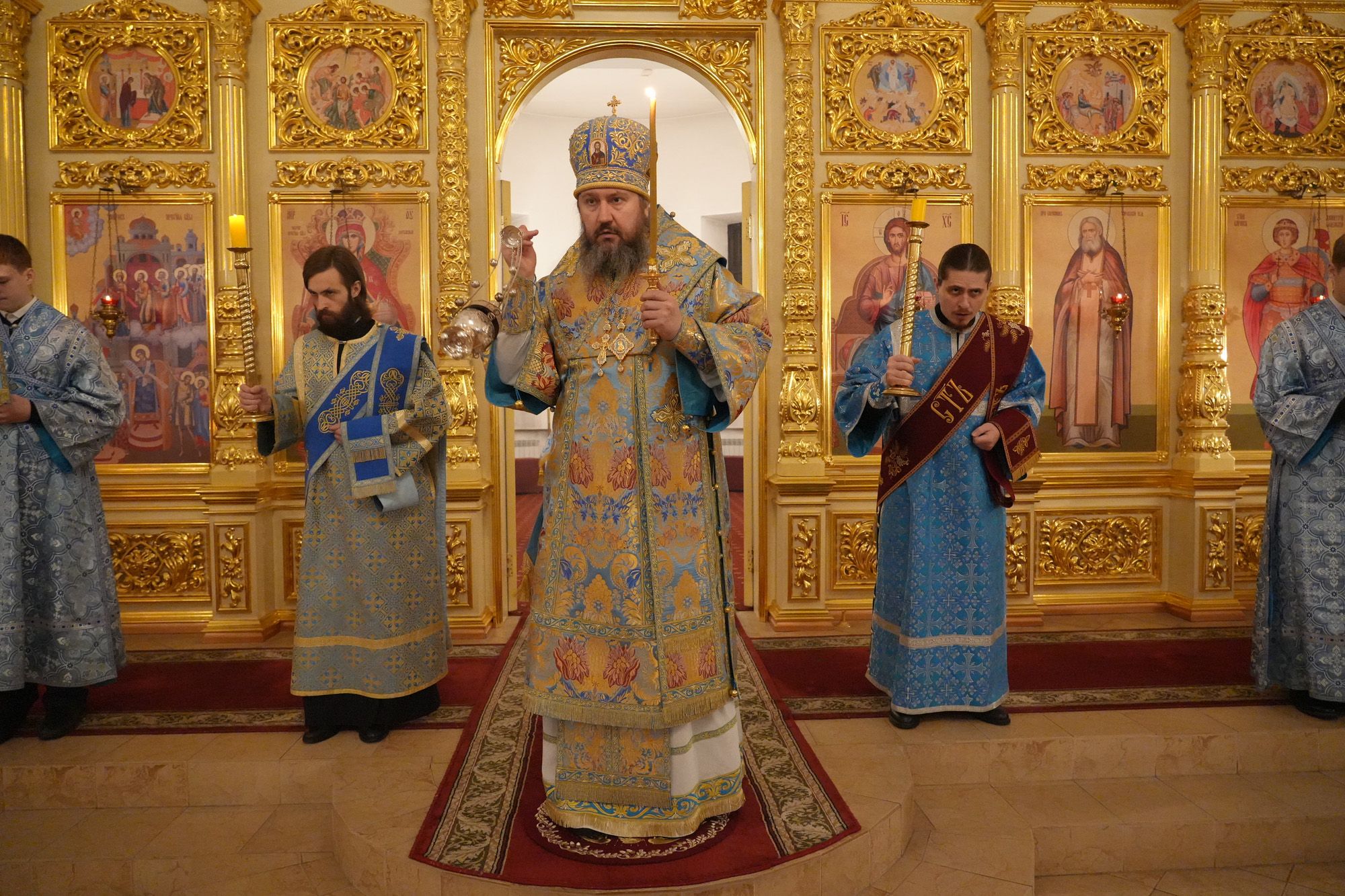 Епископ Варфоломей совершил всенощное бдение в храме в честь иконы Божией Матери «Державная» п. Горный