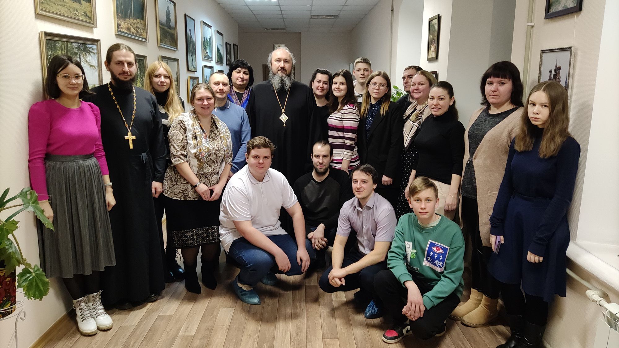 В молодежном обществе состоялась встреча с епископом Варфоломеем
