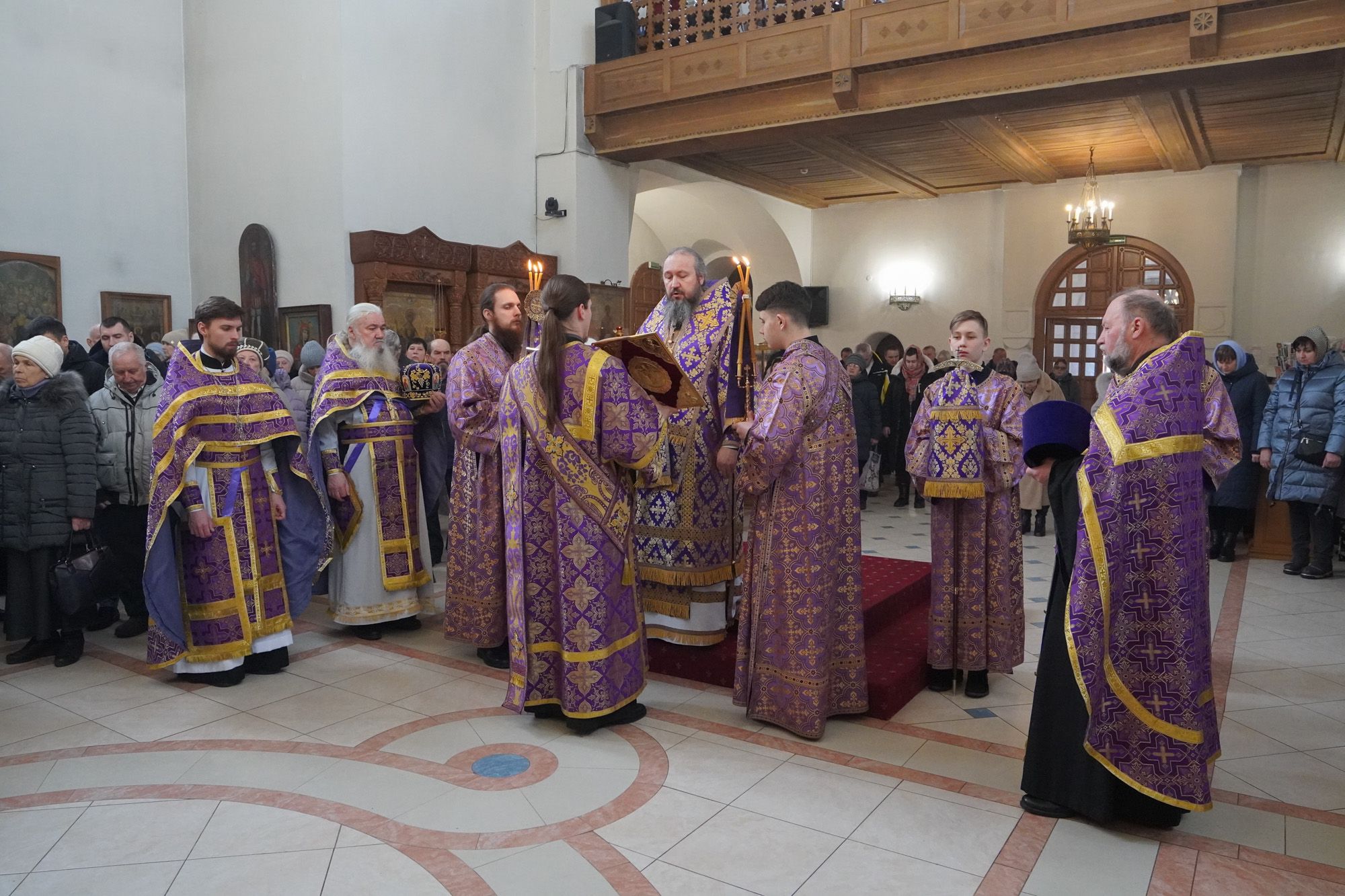 Епископ Варфоломей совершил Божественную литургию в Свято-Троицком кафедральном соборе г. Балаково