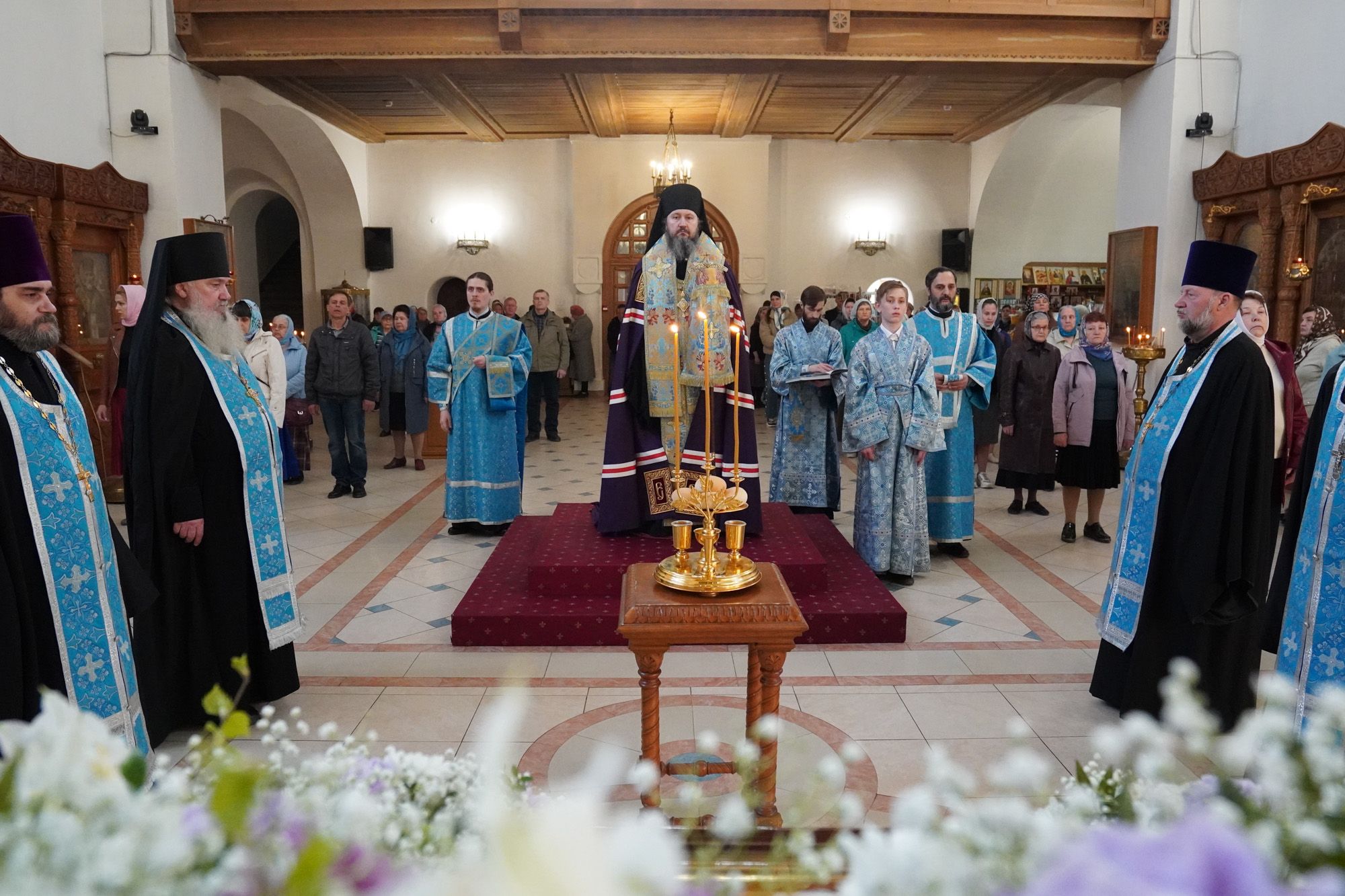 Епископ Варфоломей совершил всенощное бдение в Свято-Троицком кафедральном соборе г. Балаково