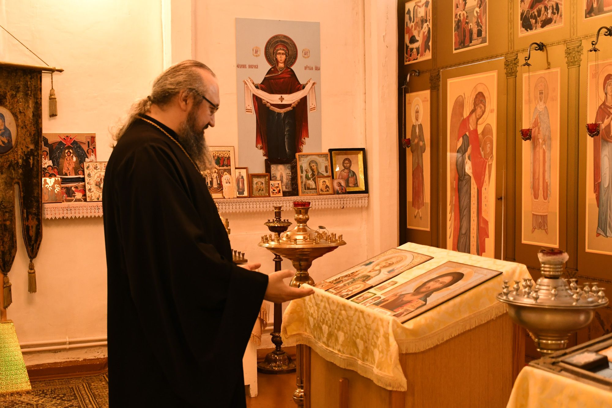 Епископ Варфоломей посетил храм во имя святителя и чудотворца Николая с. Березово Пугачевского района