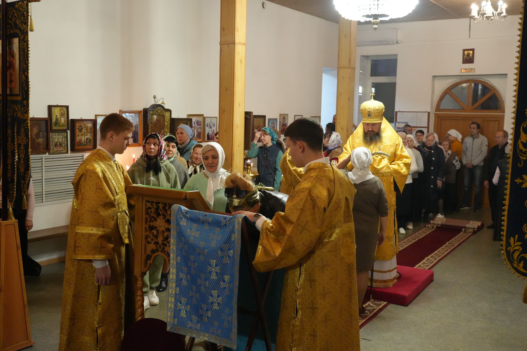 Епископ Варфоломей совершил всенощное бдение в храме Казанской иконы Божией Матери г. Балаково