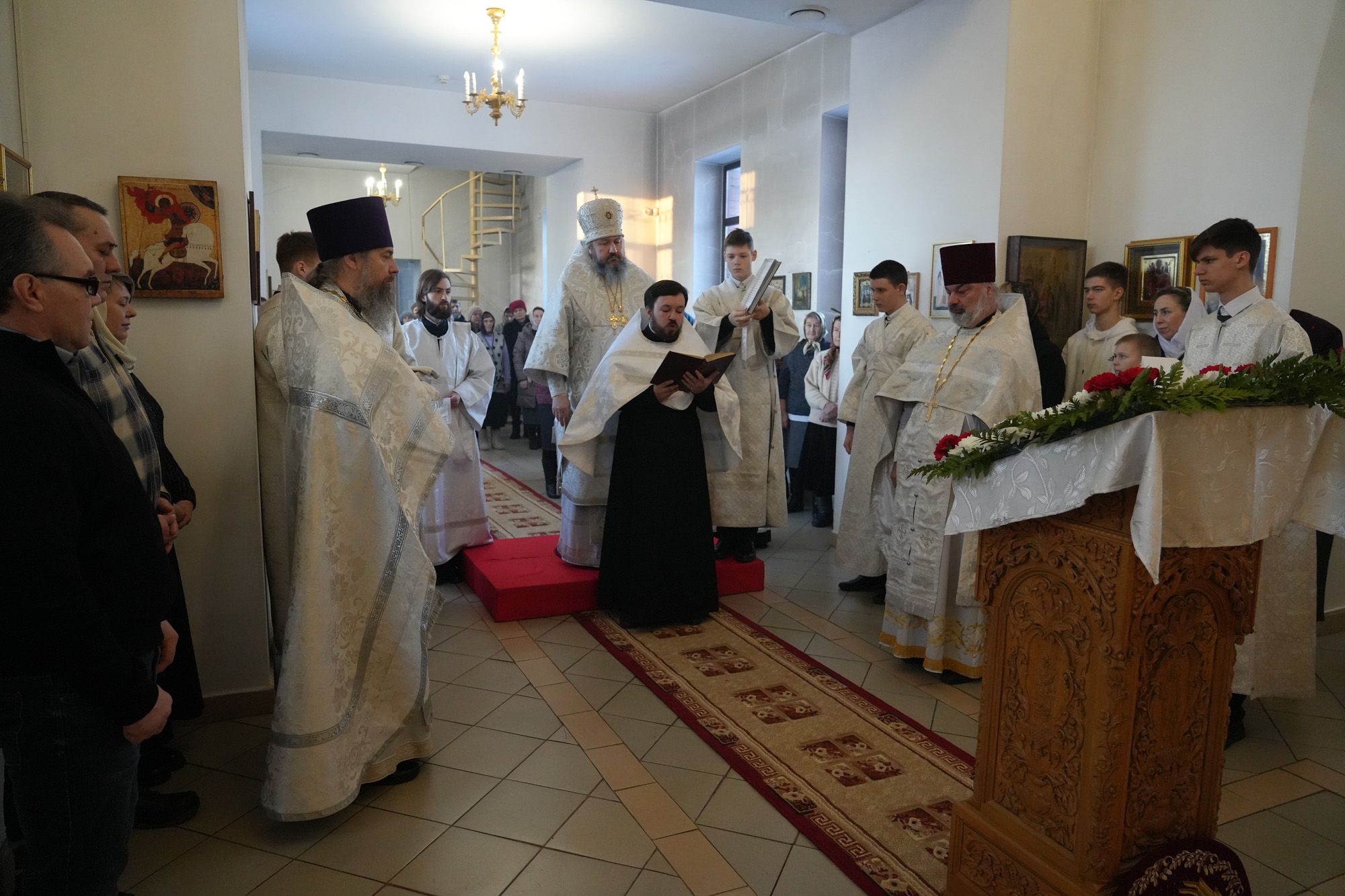 Епископ Варфоломей совершил Божественную литургию в храме пророка Божия Илии п. Духовницкое
