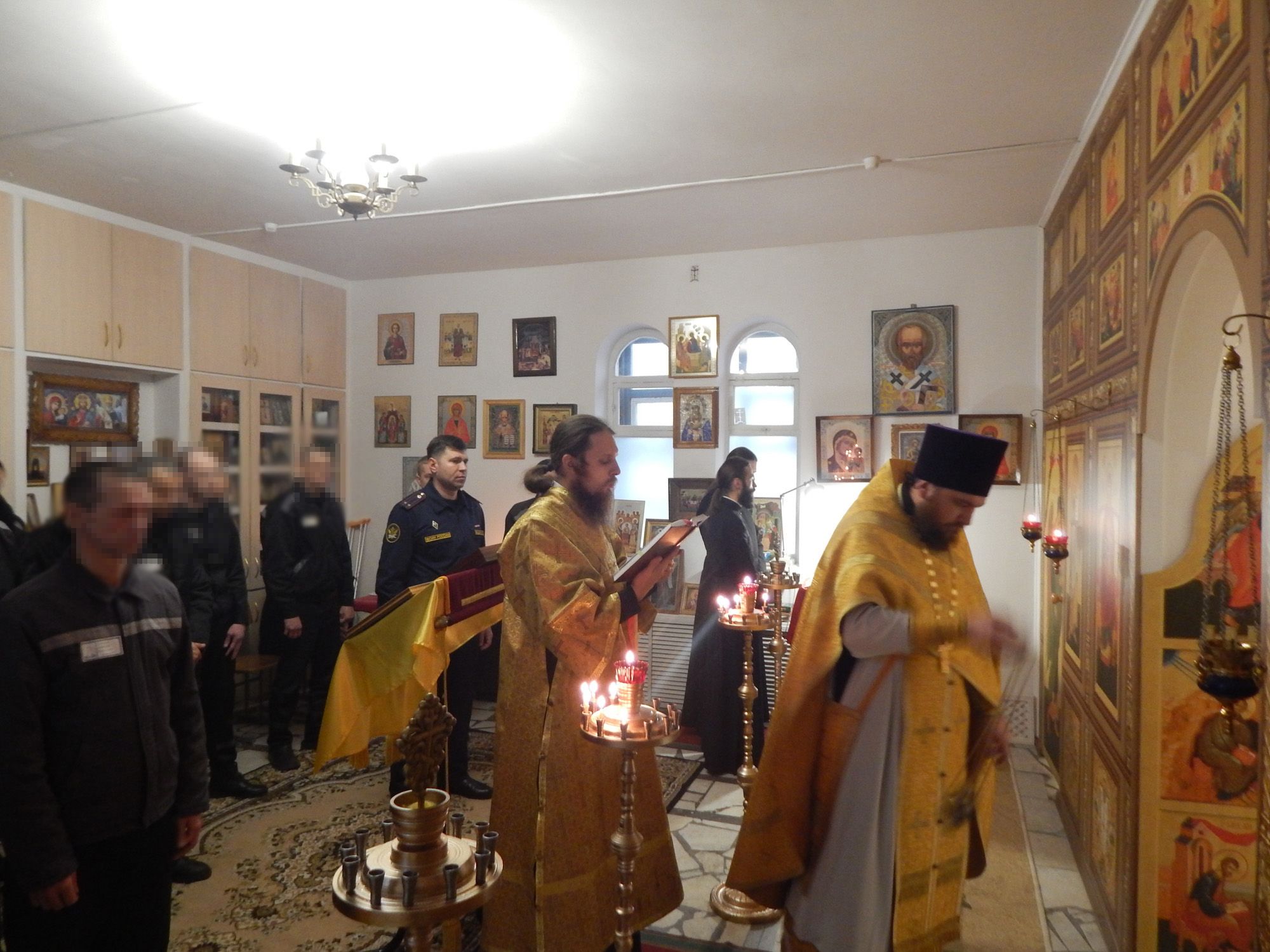 Епископ Варфоломей совершил Божественную литургию в храме святителя Николая Чудотворца при ИК-17 г. Пугачева