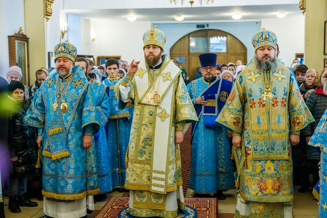 Епископ Варфоломей принял участие в соборном архиерейском богослужении в Казанском храме г. Саратова
