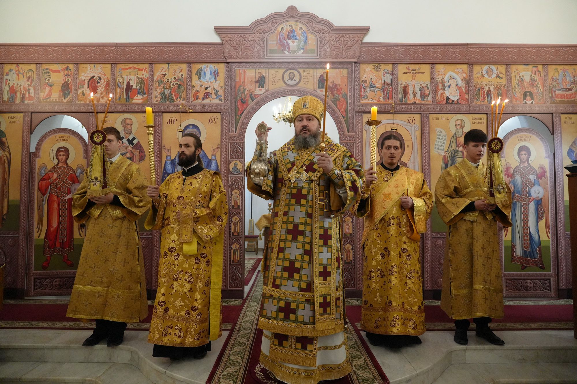 Епископ Варфоломей совершил всенощное бдение в храме апостола и евангелиста Иоанна Богослова г. Балаково