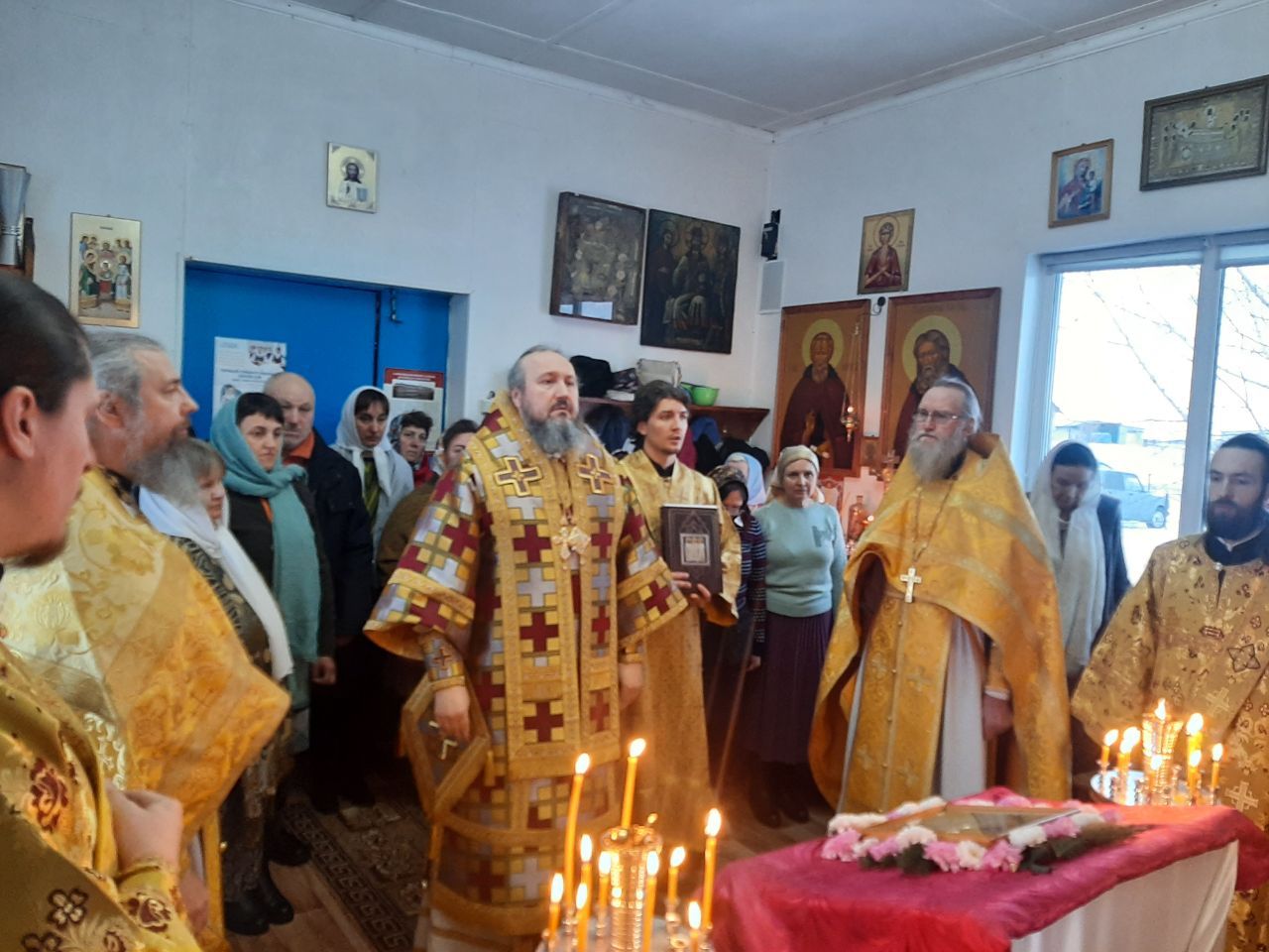 Епископ Варфоломей совершил Божественную литургию в храме святителя Николая  чудотворца с. Рахмановка