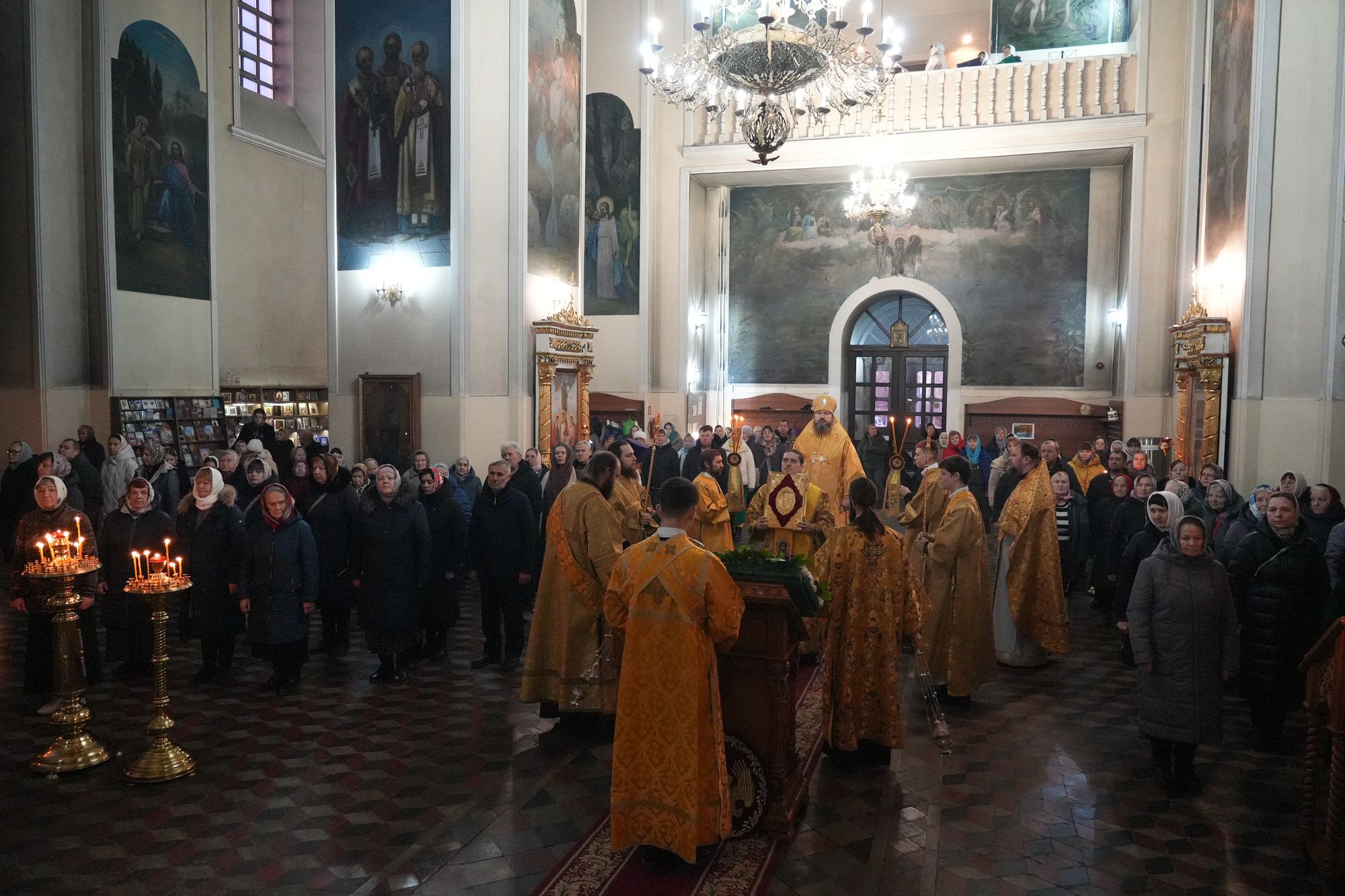 Епископ Варфоломей совершил Божественную литургию в Свято-Воскресенском соборе г. Пугачёва