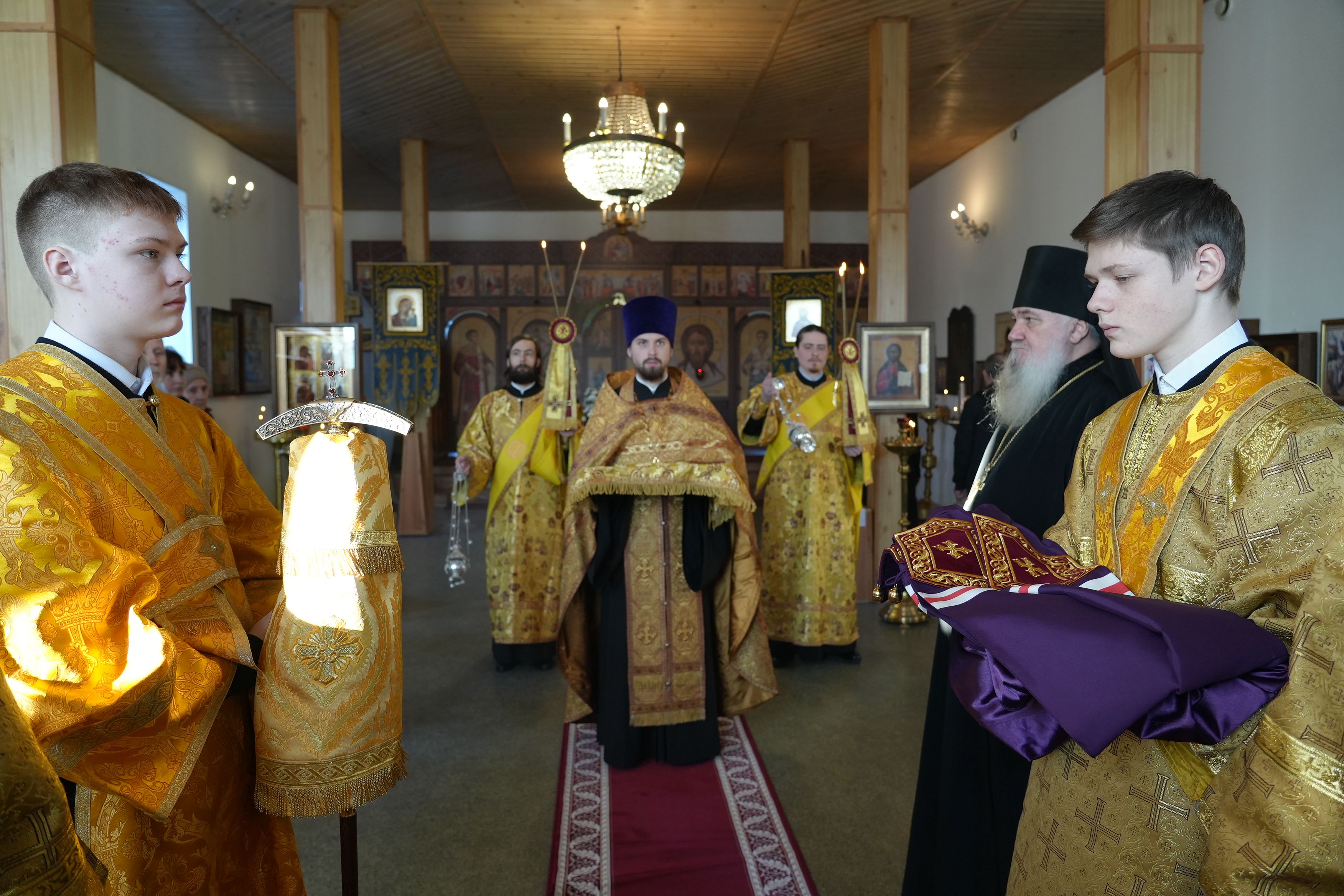 Епископ Варфоломей совершил всенощное бдение в храме Казанской иконы Божией Матери г. Балаково