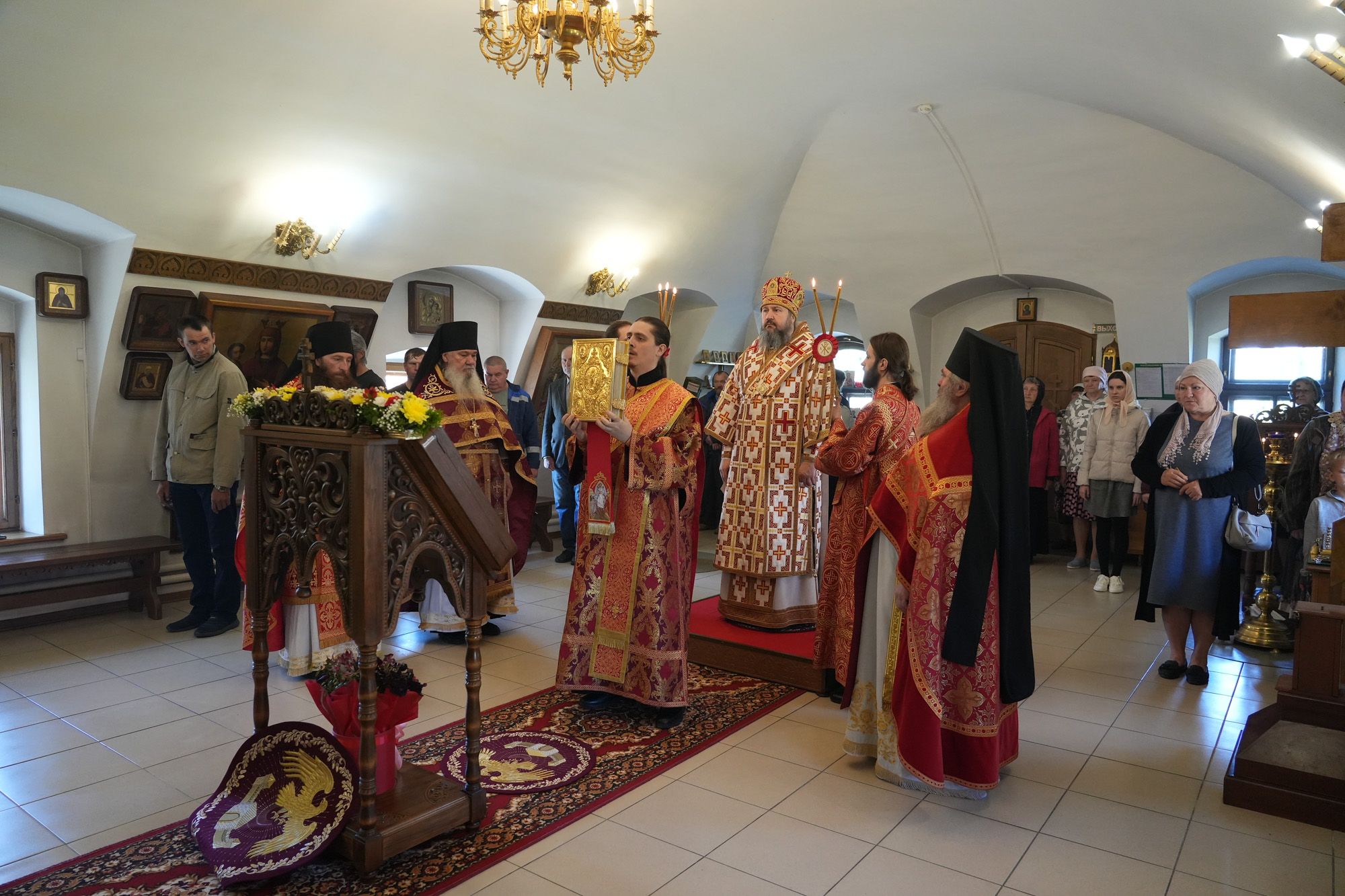 В день престольного праздника епископ Варфоломей совершил Божественную Литургию в Иргизском Воскресенском мужском монастыре с. Криволучье