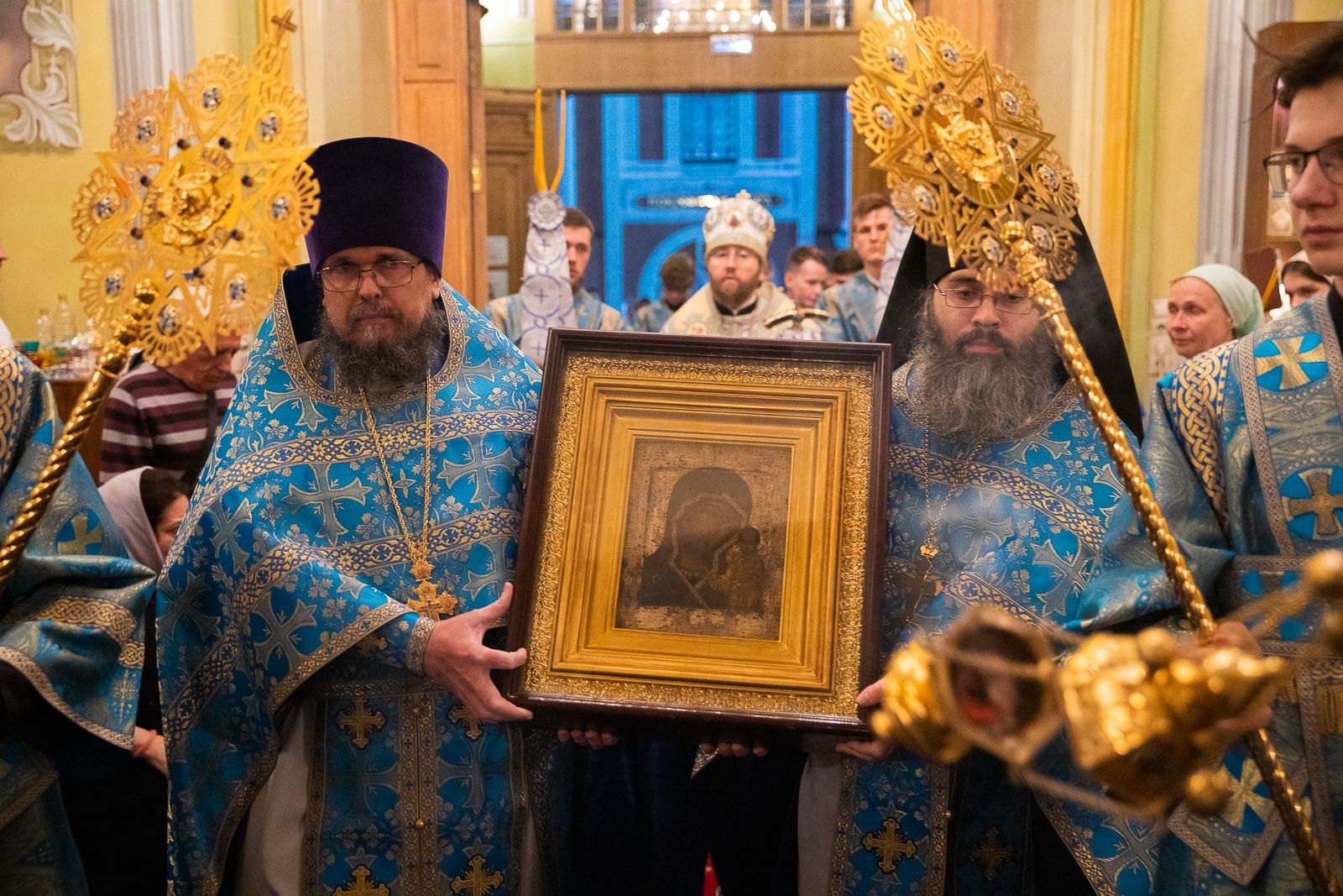 В Саратове встретили Казанскую икону Божией Матери