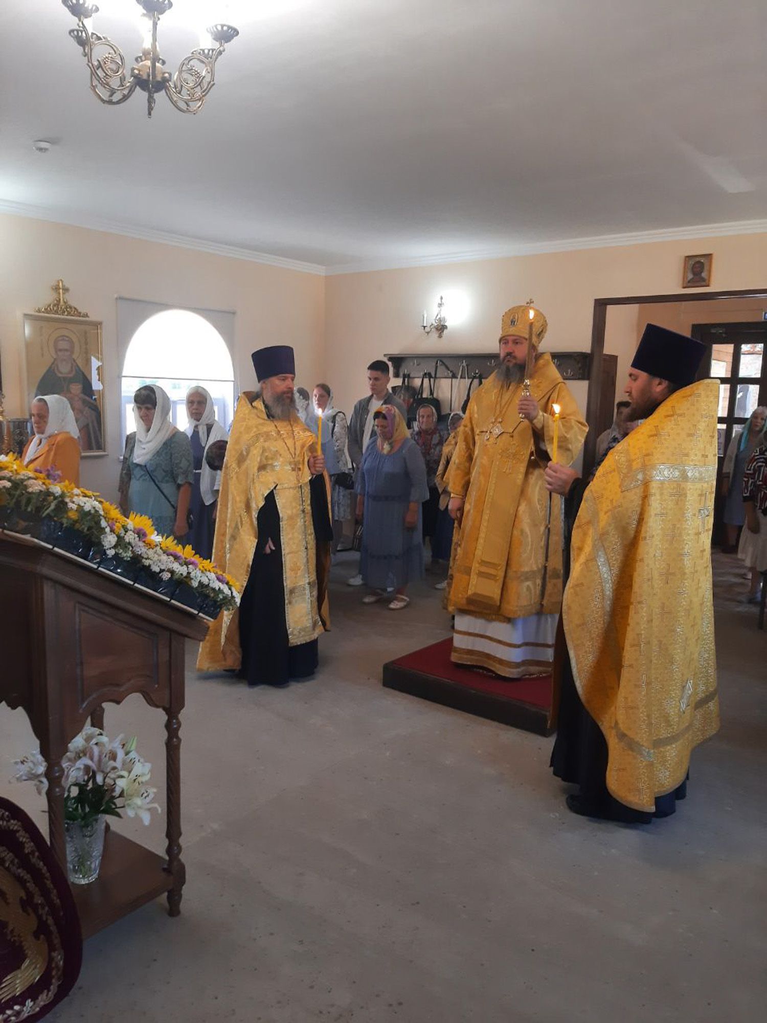 Епископ Варфоломей совершил всенощное бдение в храме пророка, Предтечи и Крестителя Господня Иоанна г. Пугачёва