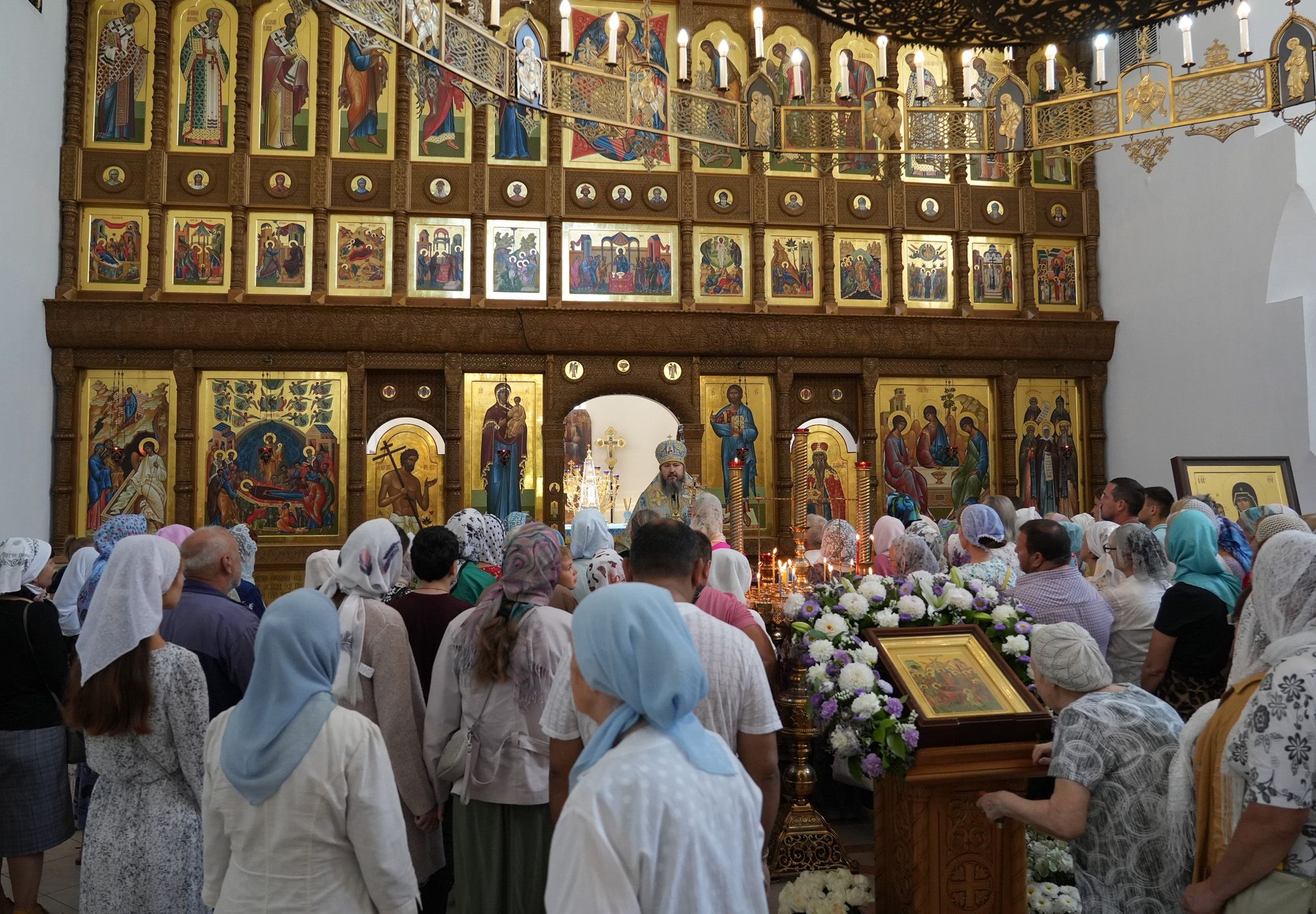 Епископ Варфоломей совершил Божественную литургию в Свято-Троицком кафедральном соборе г. Балаково