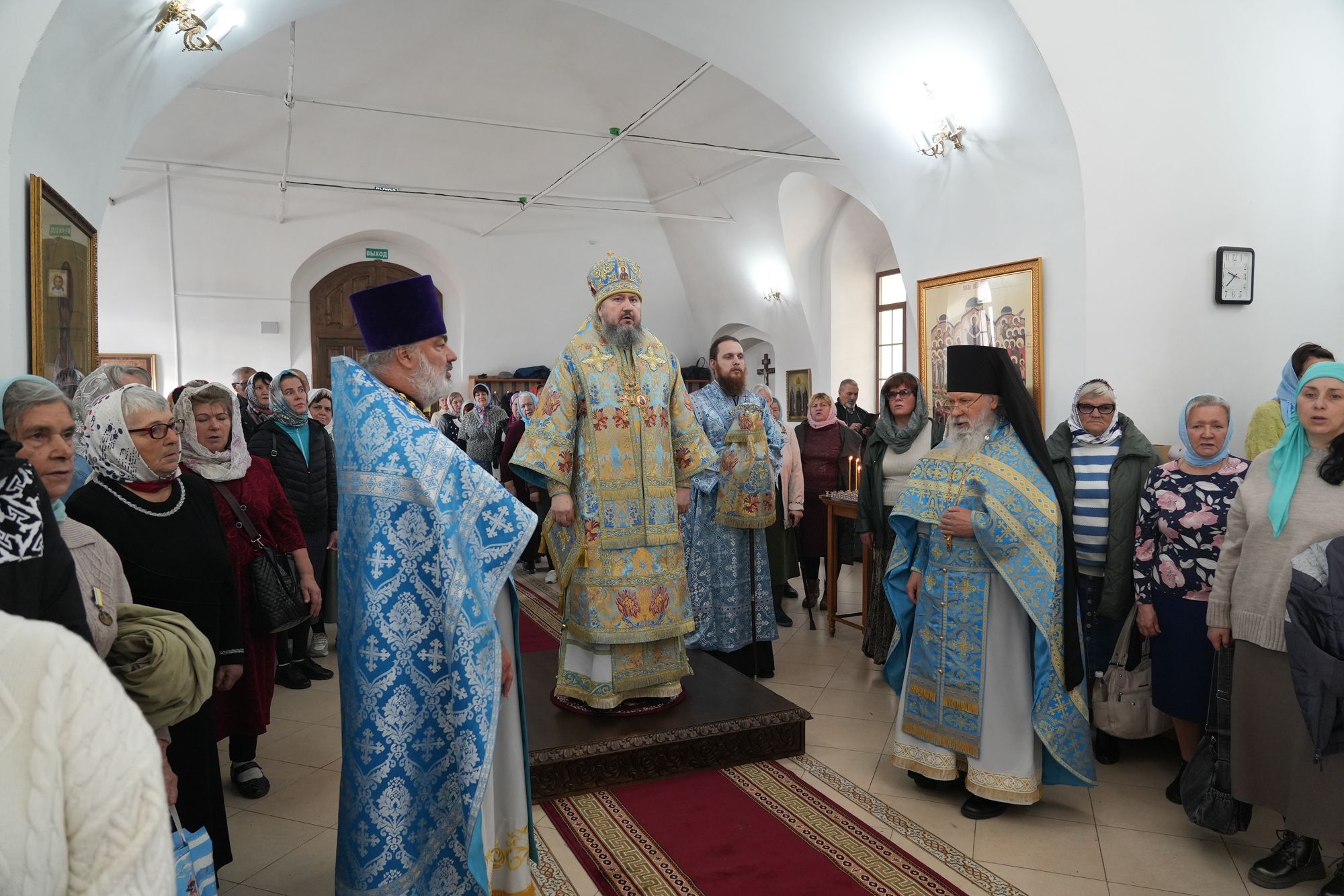 Епископ Варфоломей совершил Божественную литургию в храме Покрова Пресвятой Богородицы с. Липовка