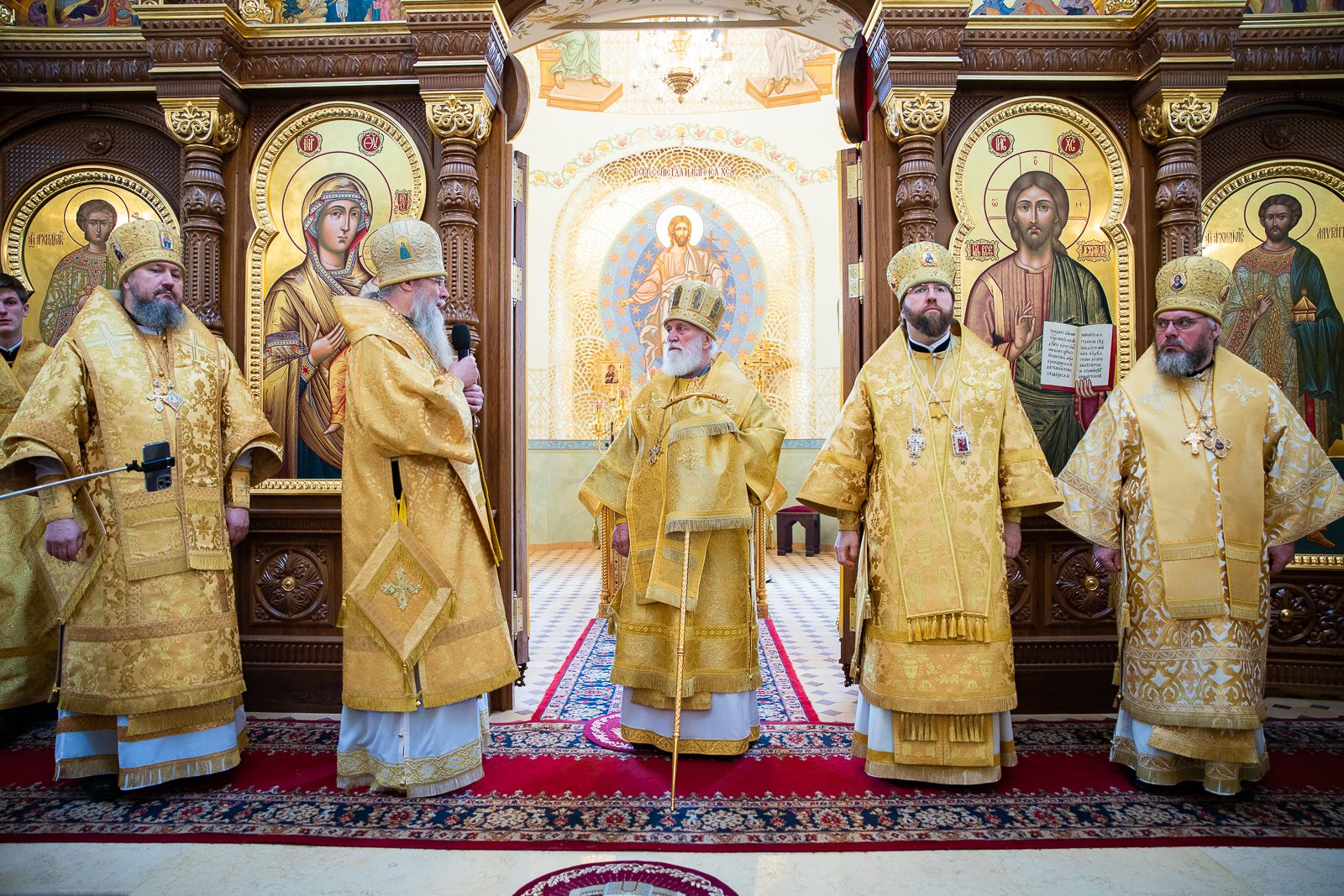 Епископ Варфоломей принял участие в Великом освящении Свято-Троицкого собора г. Покровска