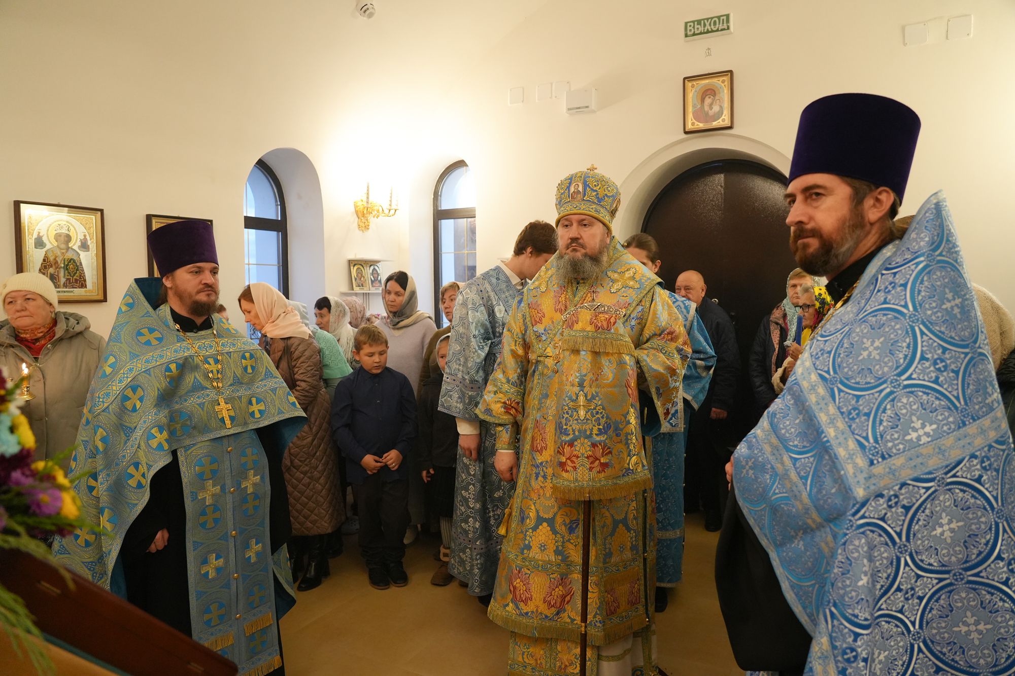 Епископ Варфоломей совершил всенощное бдение в храме Казанской иконы Божией Матери с. Большая Сакма