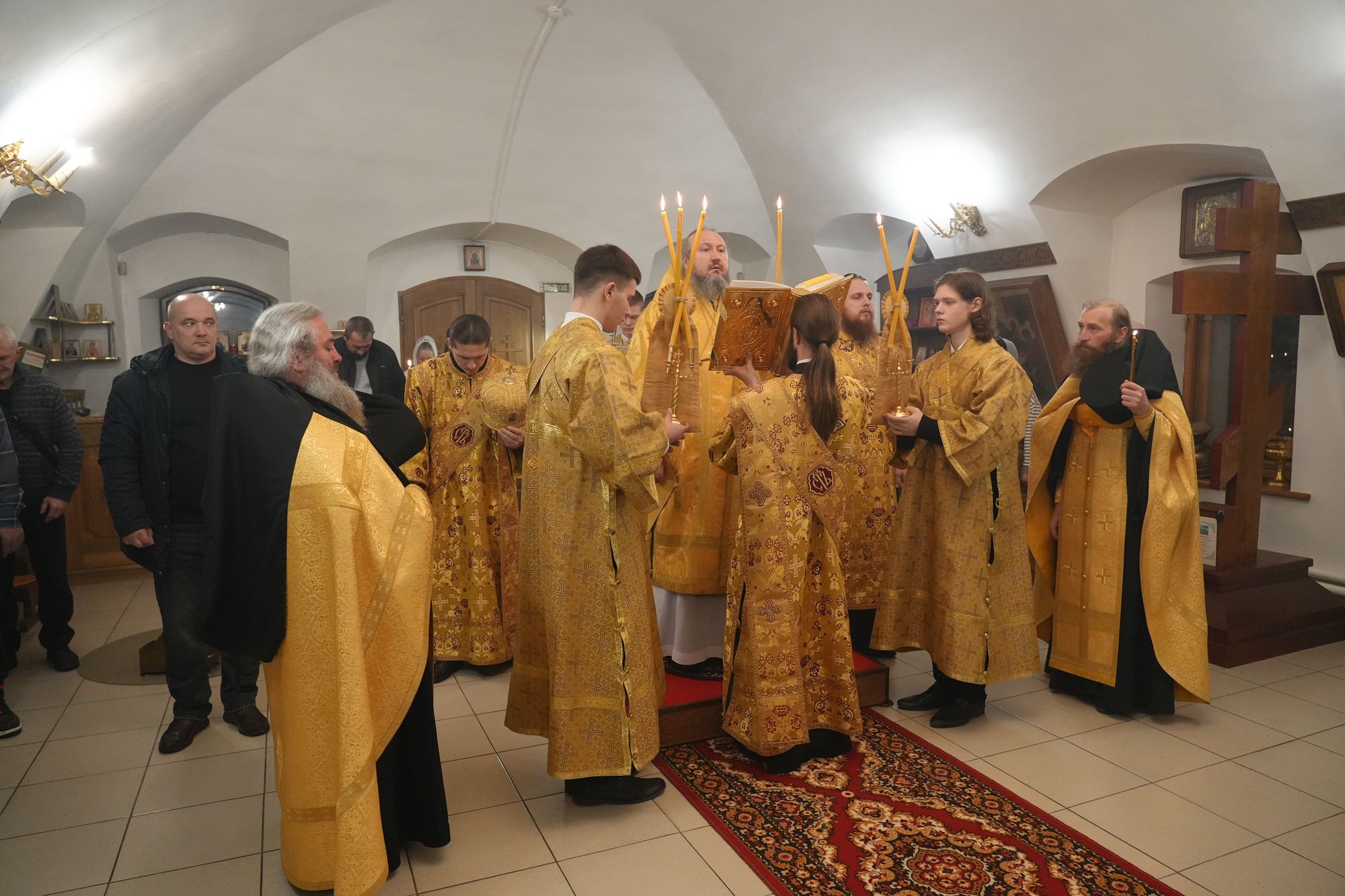 Епископ Варфоломей совершил всенощное бдение в Иргизском Воскресенском мужском монастыре с. Криволучье