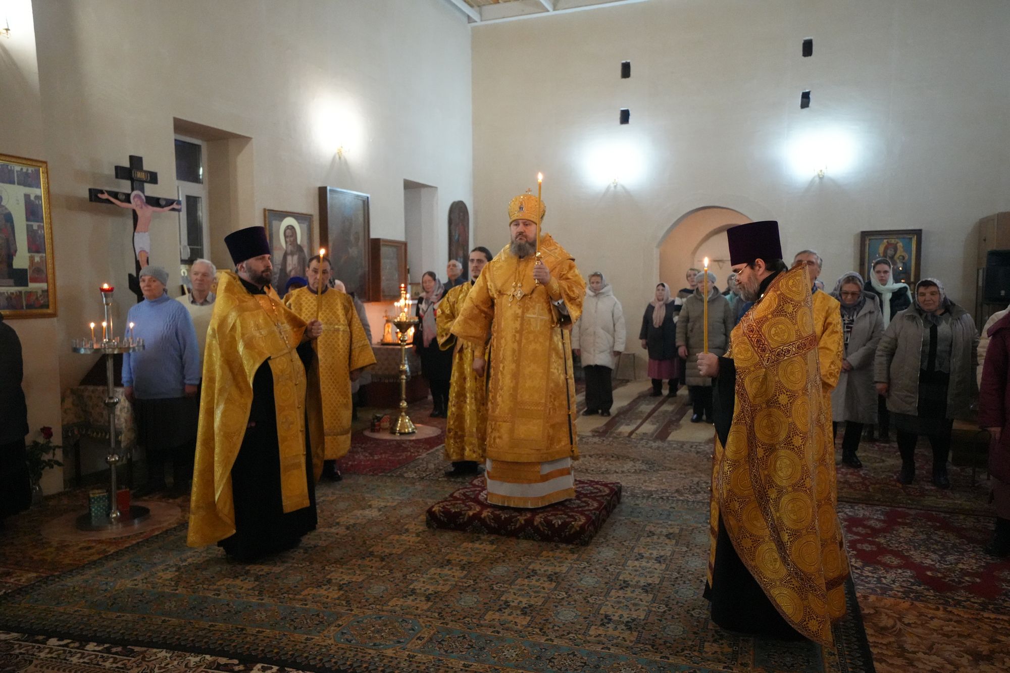 Епископ Варфоломей совершил всенощное бдение в храме иконы Божией Матери «Троеручица» г. Балаково