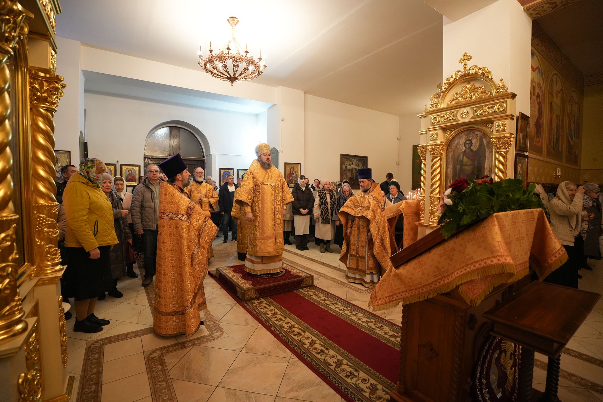 Епископ Варфоломей совершил Божественную литургию в храме апостола Андрея Первозванного г. Маркса