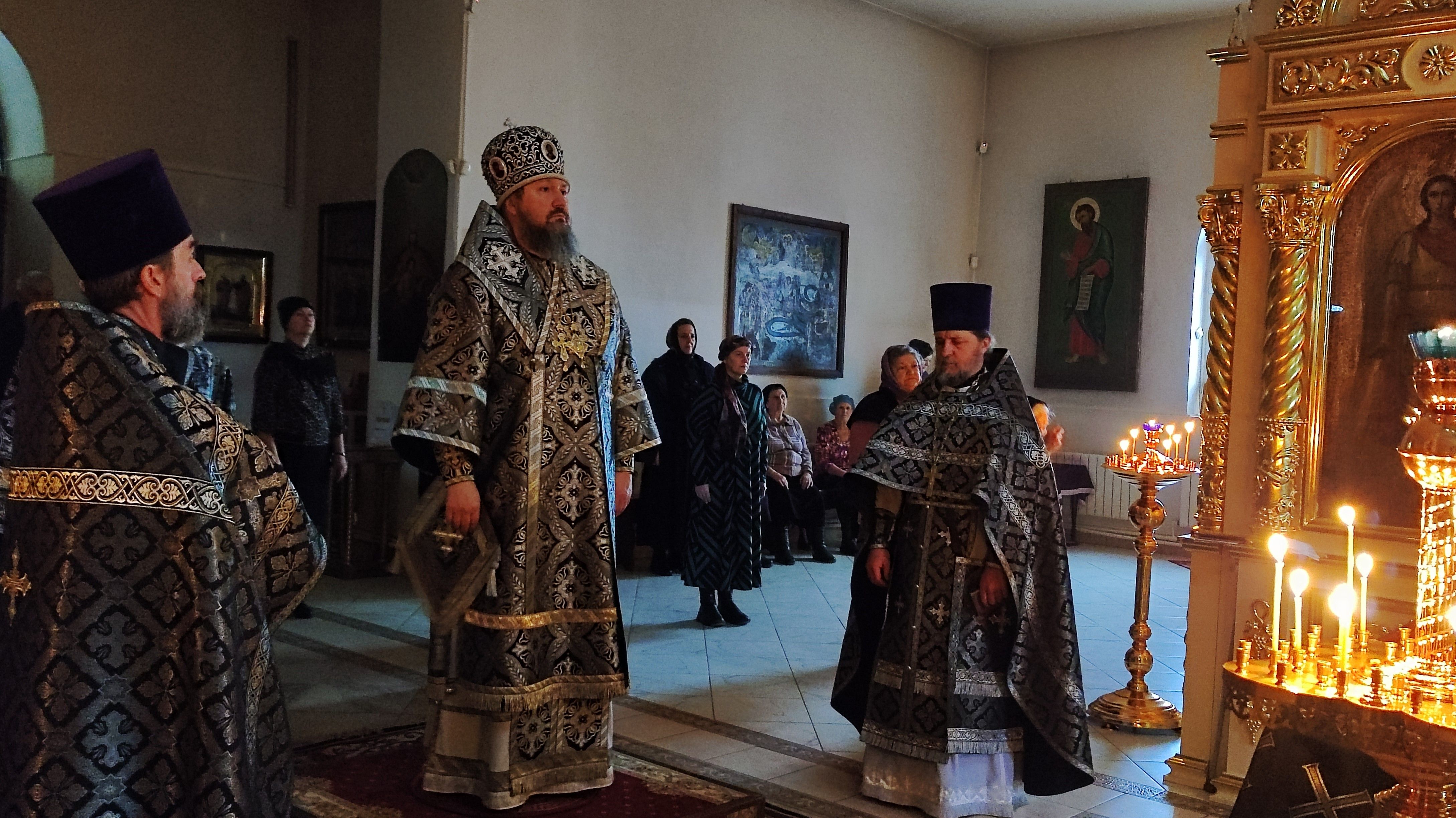 Епископ Варфоломей совершил Литургию Преждеосвященных Даров в храме во имя апостола Андрея Первозванного г. Маркса