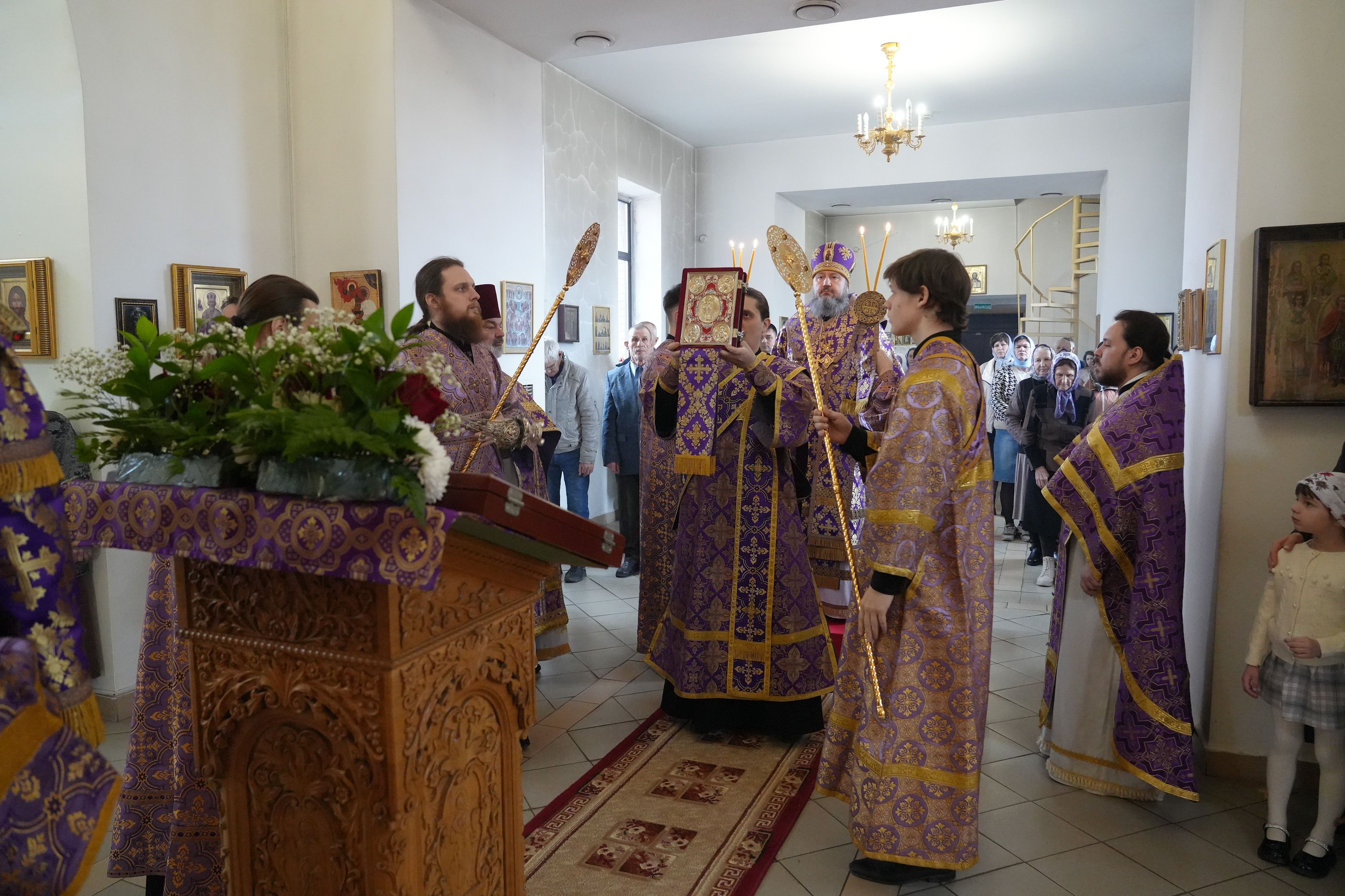 Епископ Варфоломей совершил Божественную литургию в храме пророка Божия Илии п. Духовницкое