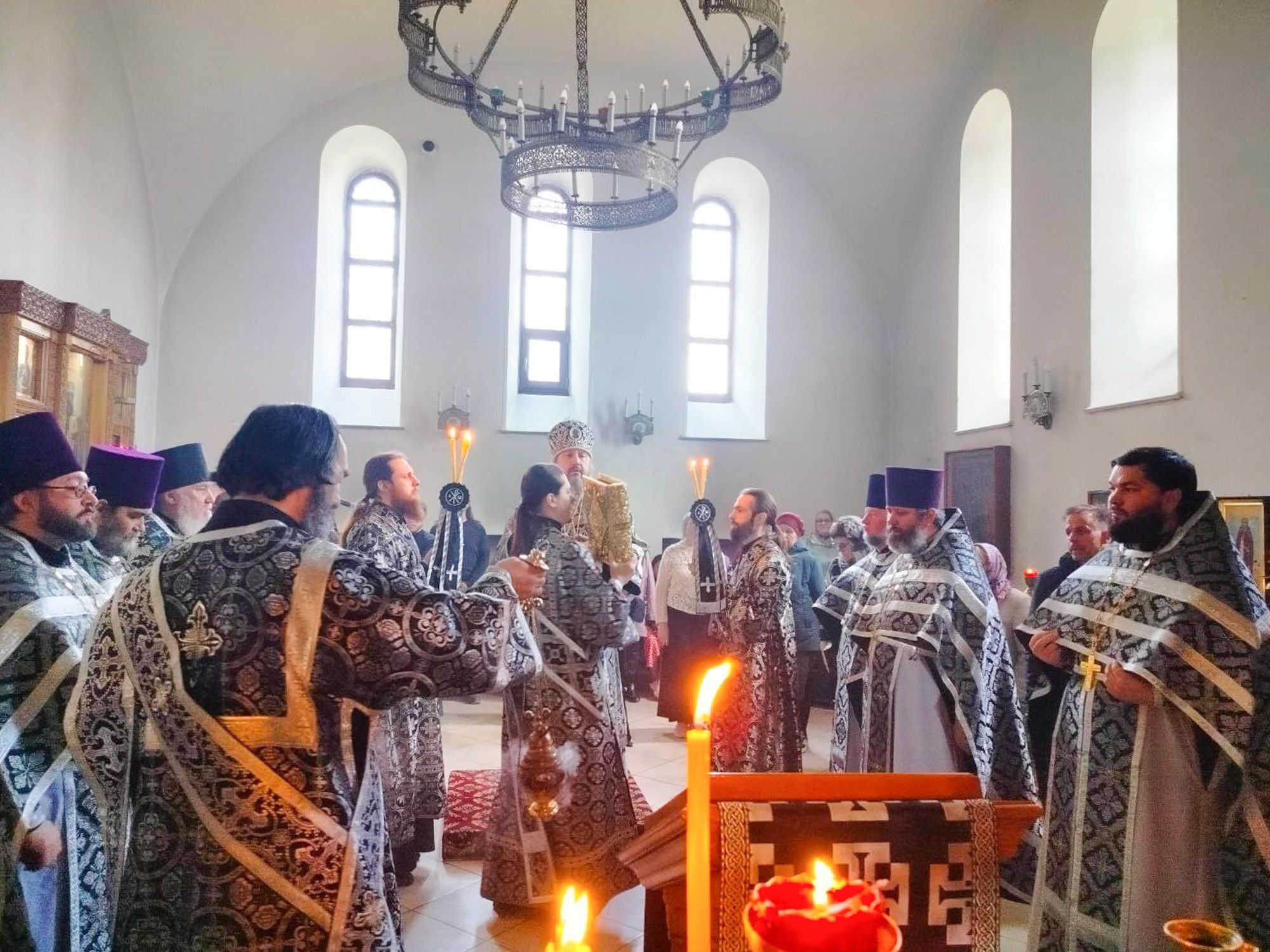 Епископ Варфоломей совершил Литургию Преждеосвященных Даров в Свято-Троицком кафедральном соборе г. Балаково
