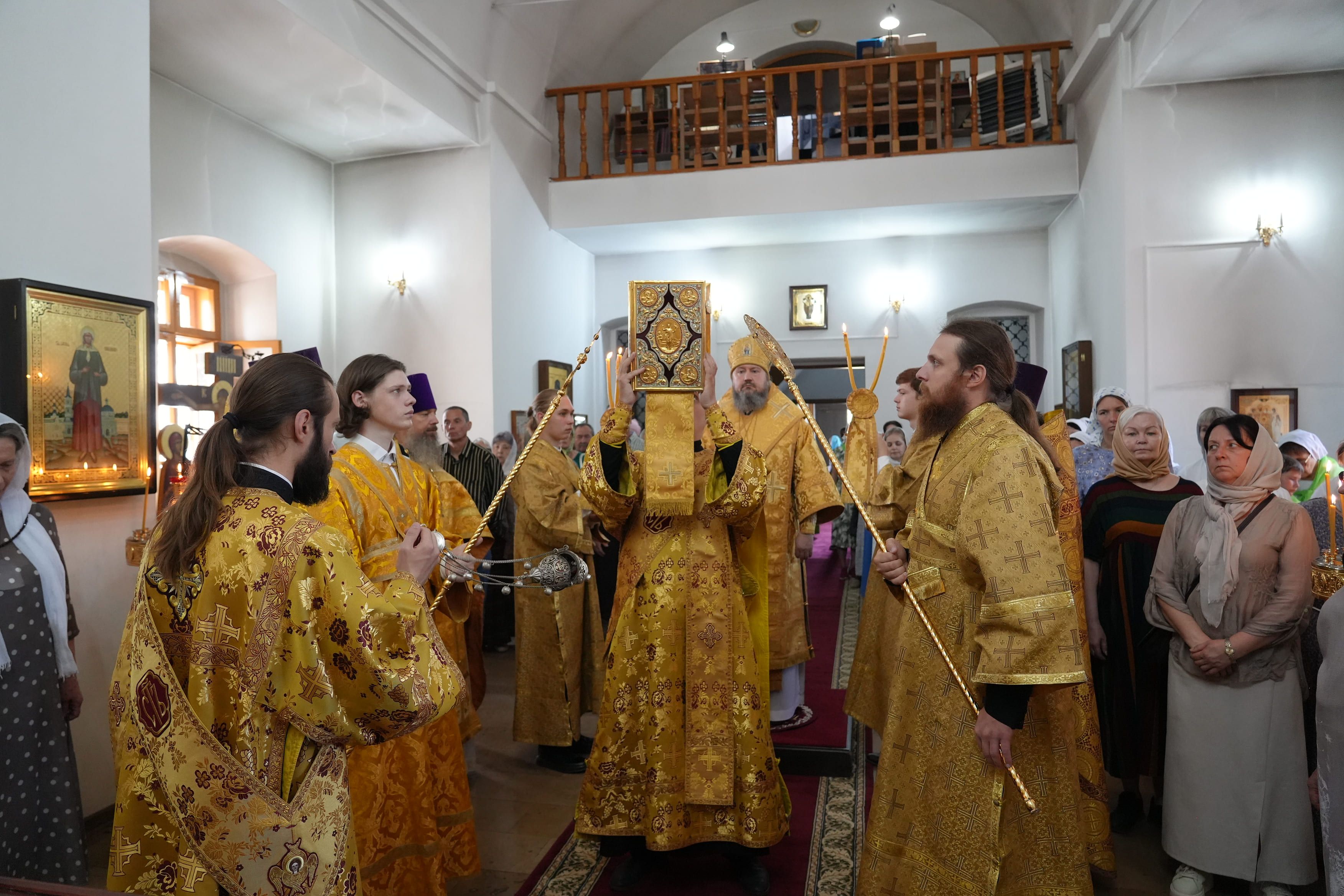 Епископ Варфоломей совершил Божественную литургию в Свято-Никольском женском монастыре п. Монастырский