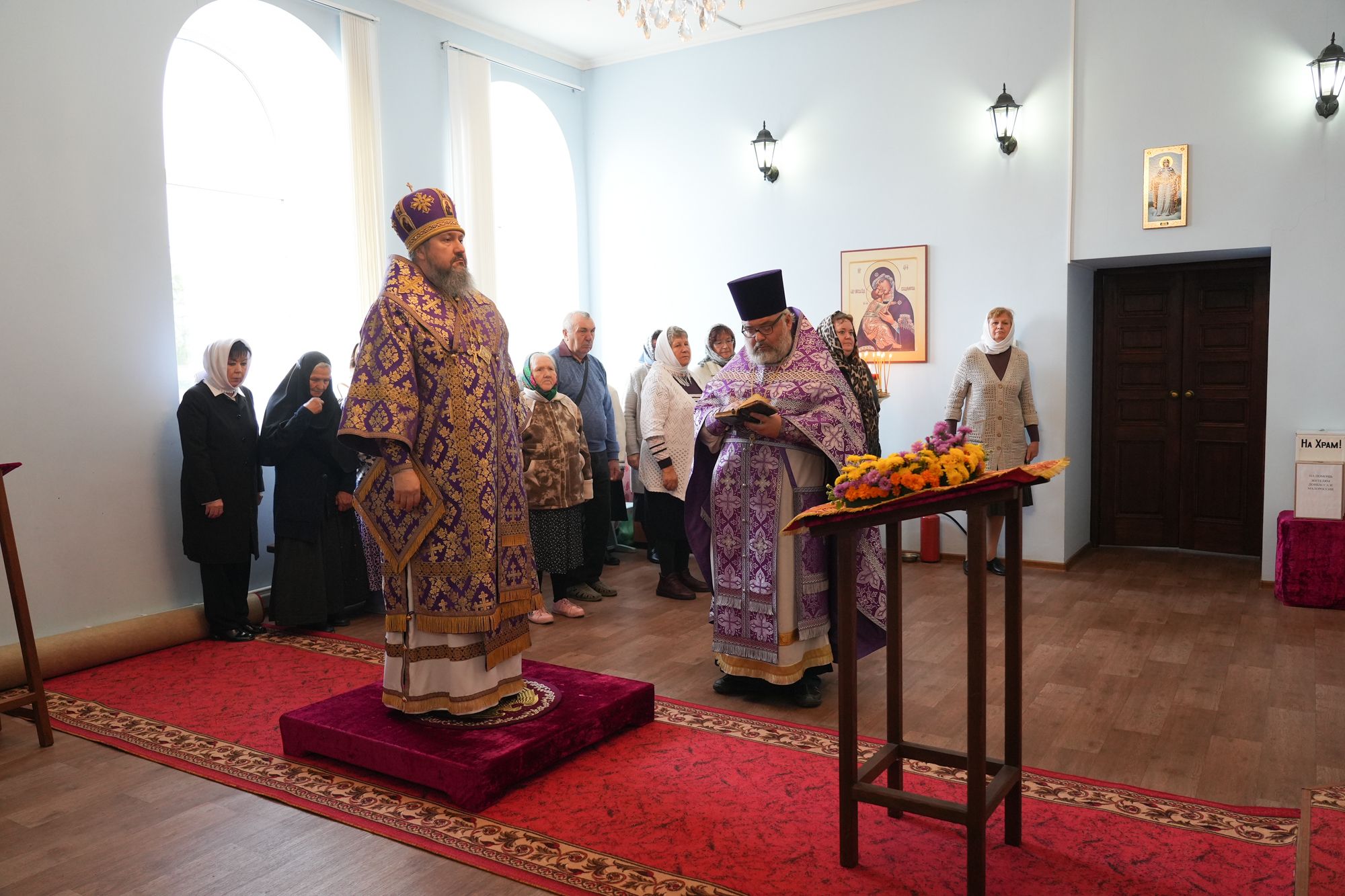 Епископ Варфоломей совершил Божественную литургию в храме Покрова Пресвятой Богородицы с. Каменка