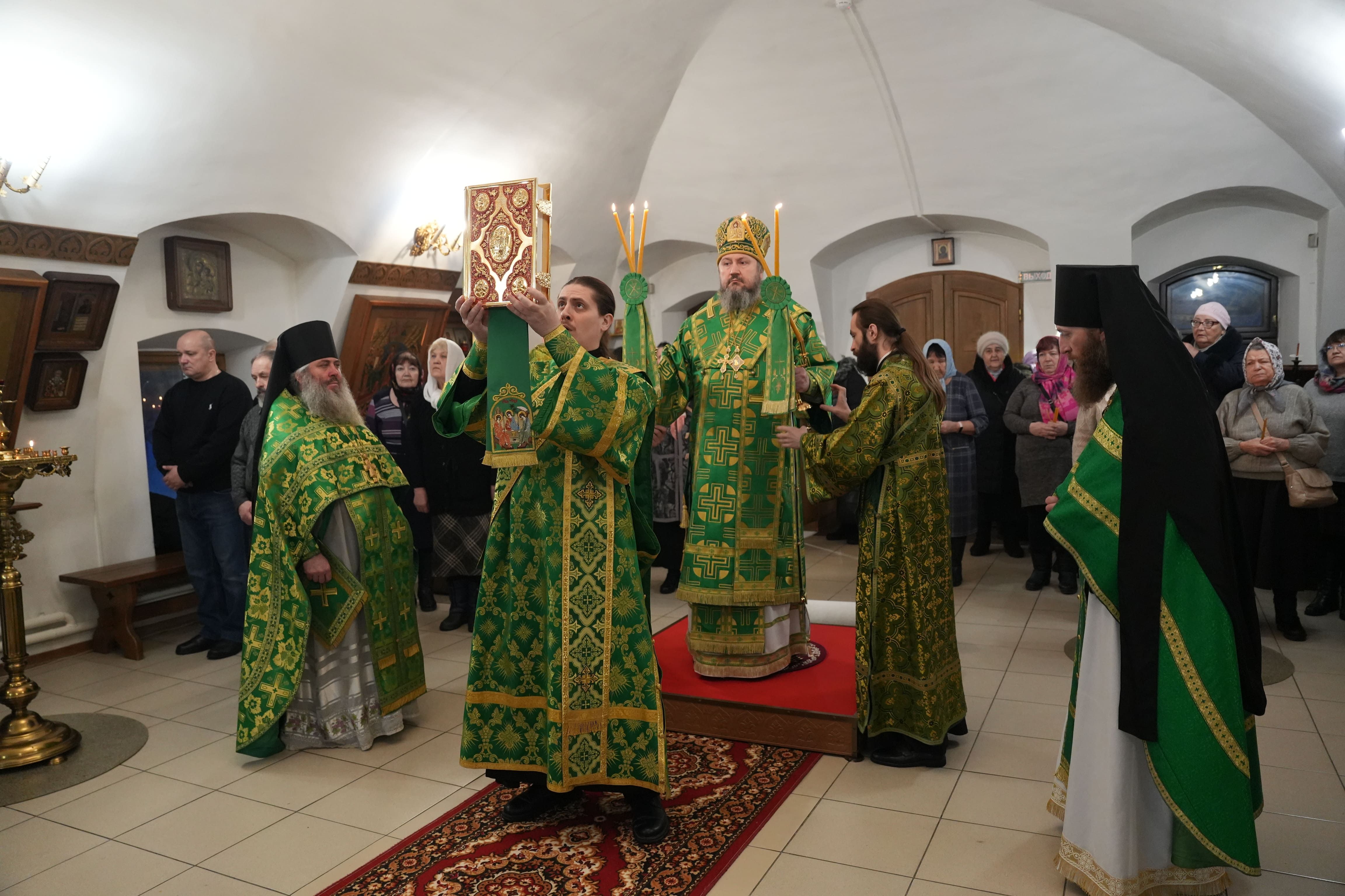 Епископ Варфоломей совершил Божественную Литургию в Воскресенском Иргизском мужском монастыре с. Криволучье