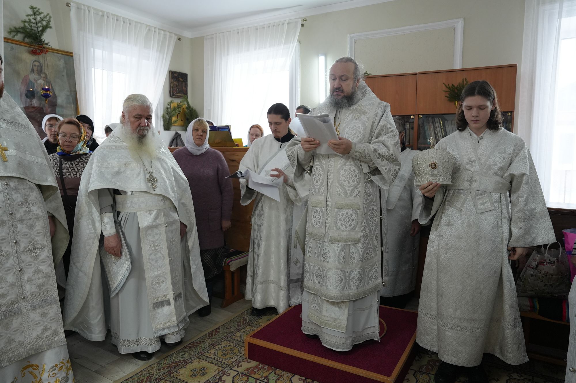 В день памяти Вифлеемских младенцев в храмах Саратовской митрополии совершены молебны о вразумлении намеревающихся сделать аборт