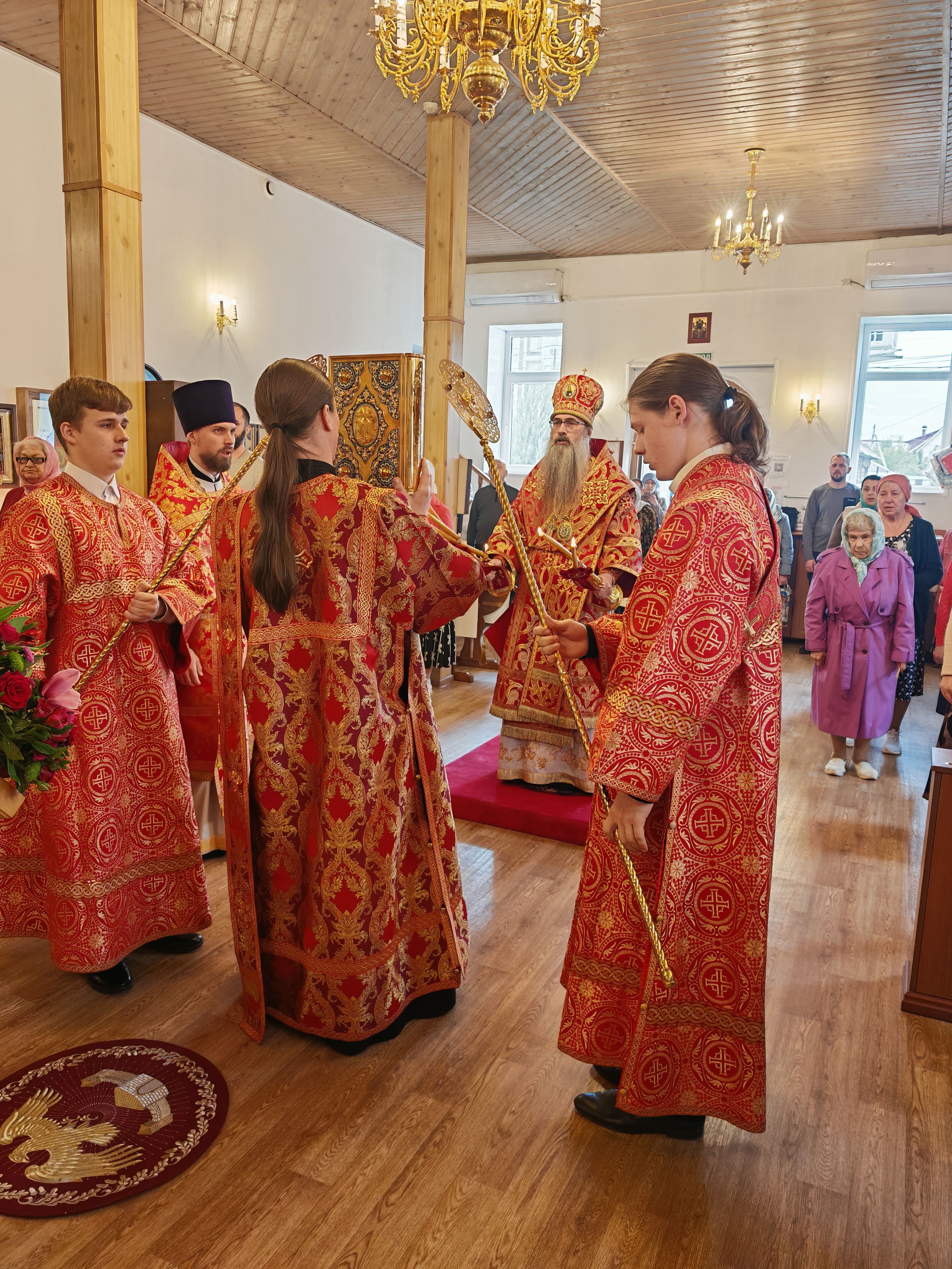 Епископ Балаковский и Николаевский совершил Литургию в Казанском храме