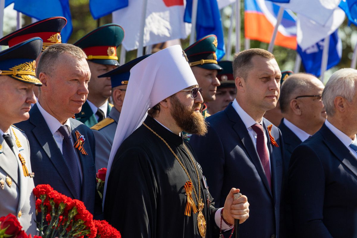 Митрополит Игнатий принял участие в торжествах в честь годовщины Великой Победы