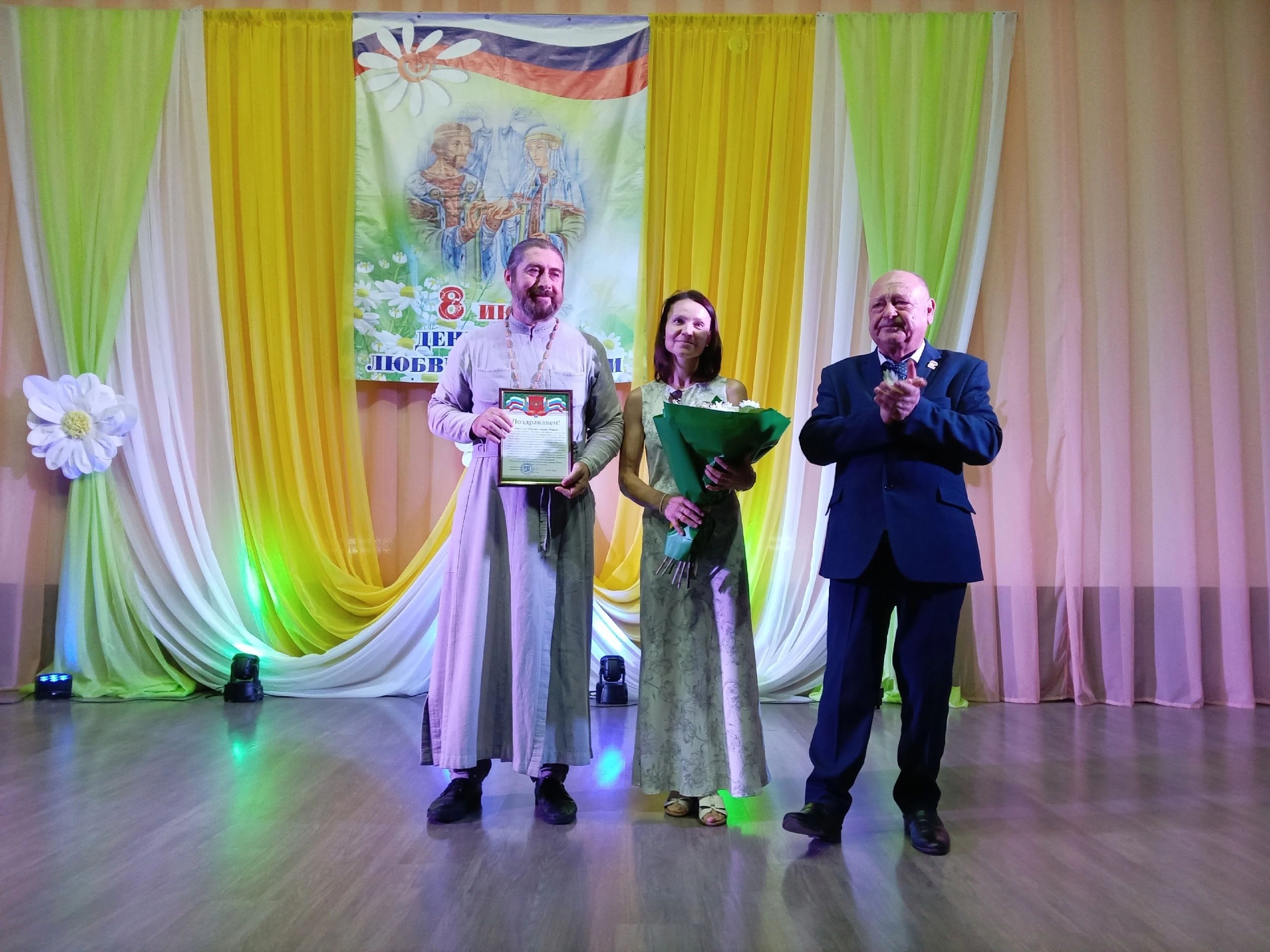 В Балаковской епархии прошли мероприятия ко Дню семьи, любви и верности