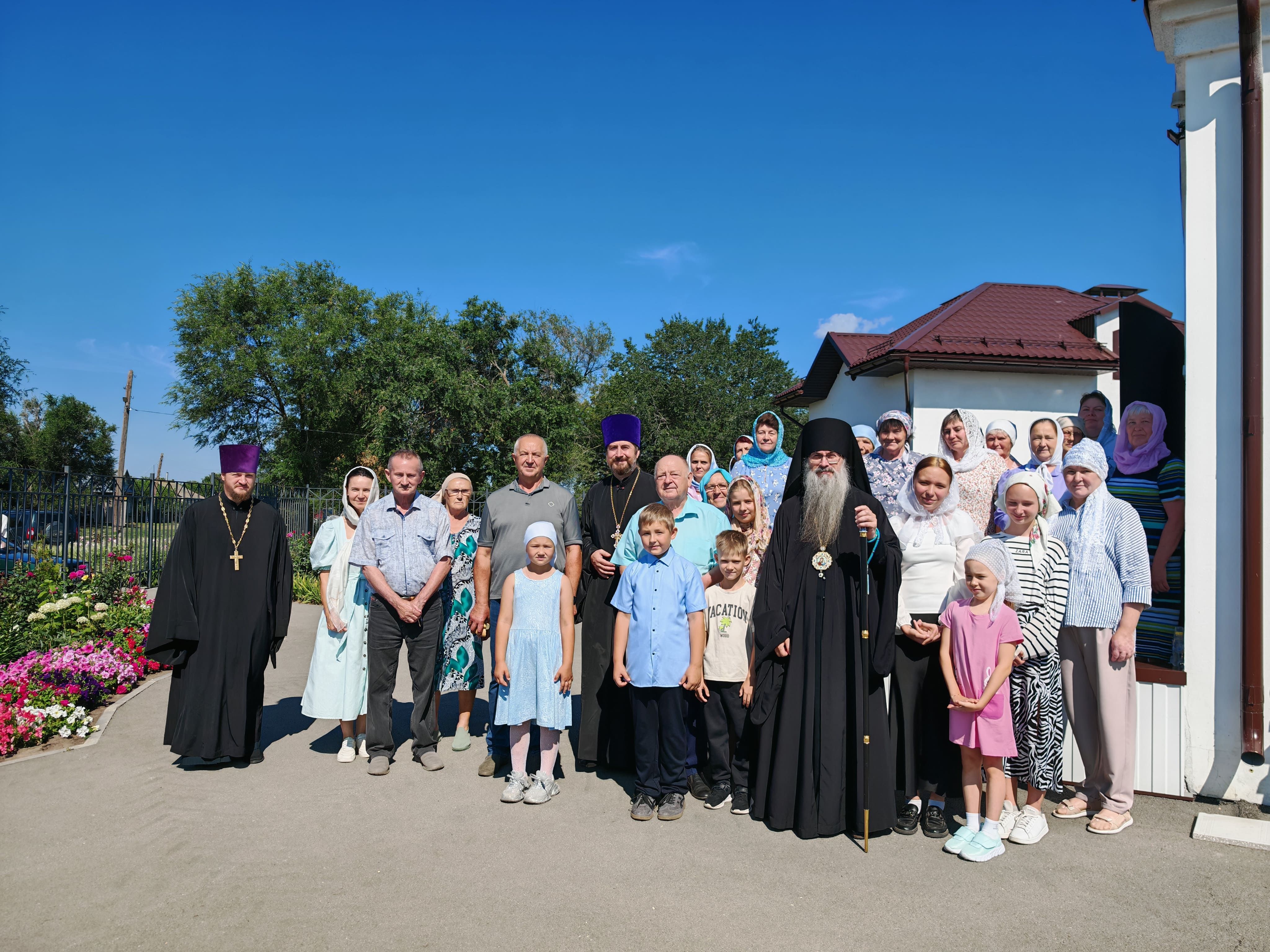 В день престольного праздника епископ Иннокентий совершил Божественную литургию в с. Большая Сакма